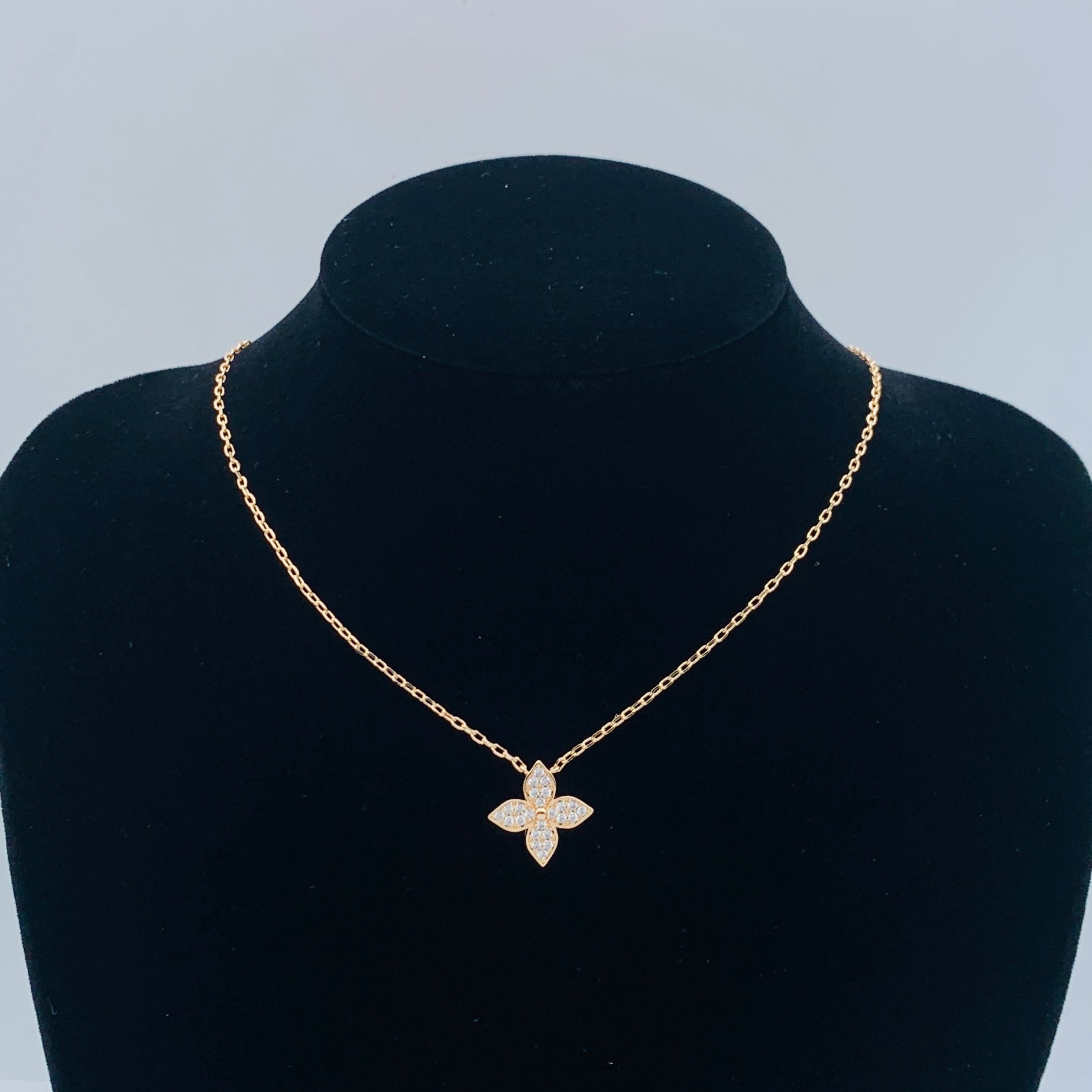 LuxluxHouse Low Price And High Quality Accessories Louis Vuitton
