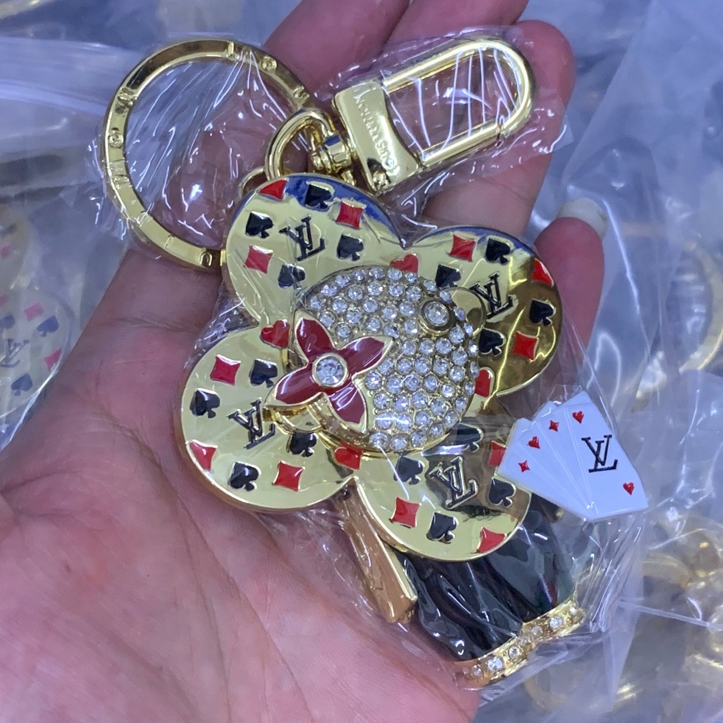 LuxluxHouse Low Price And High Quality Accessories Louis Vuitton