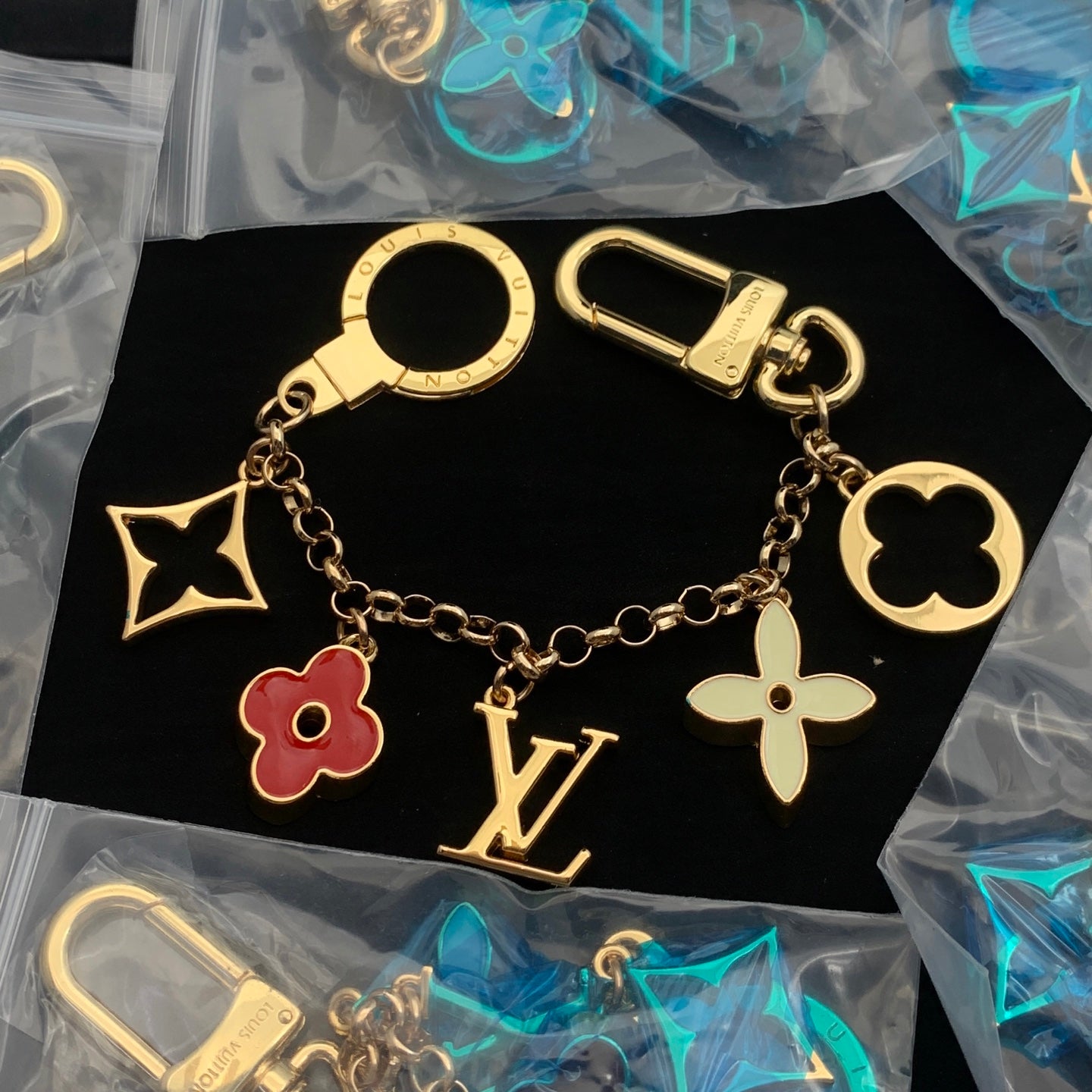 LuxluxHouse Low Price And High Quality Accessories Louis Vuitton
