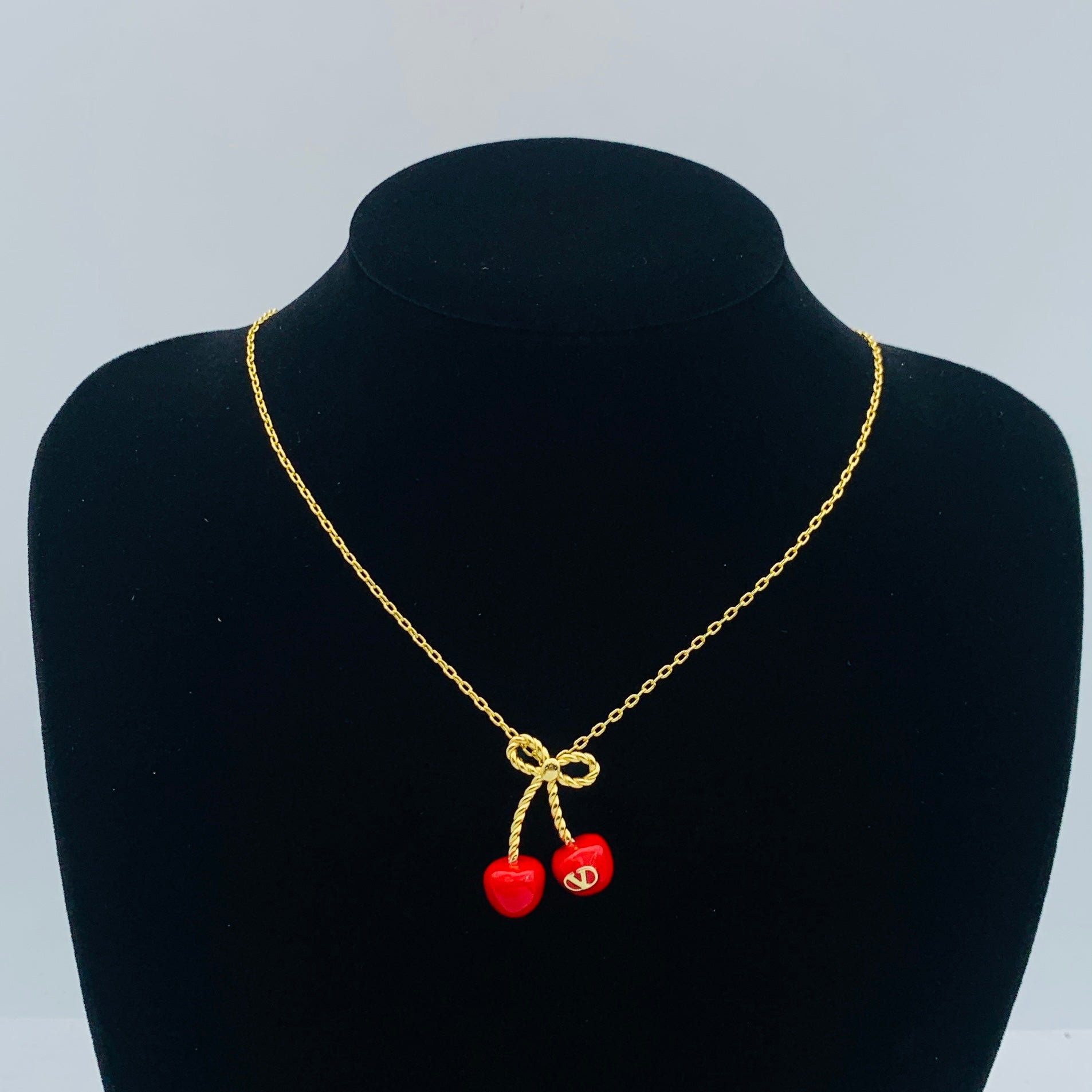 LuxluxHouse Low Price And High Quality Accessories Valentino