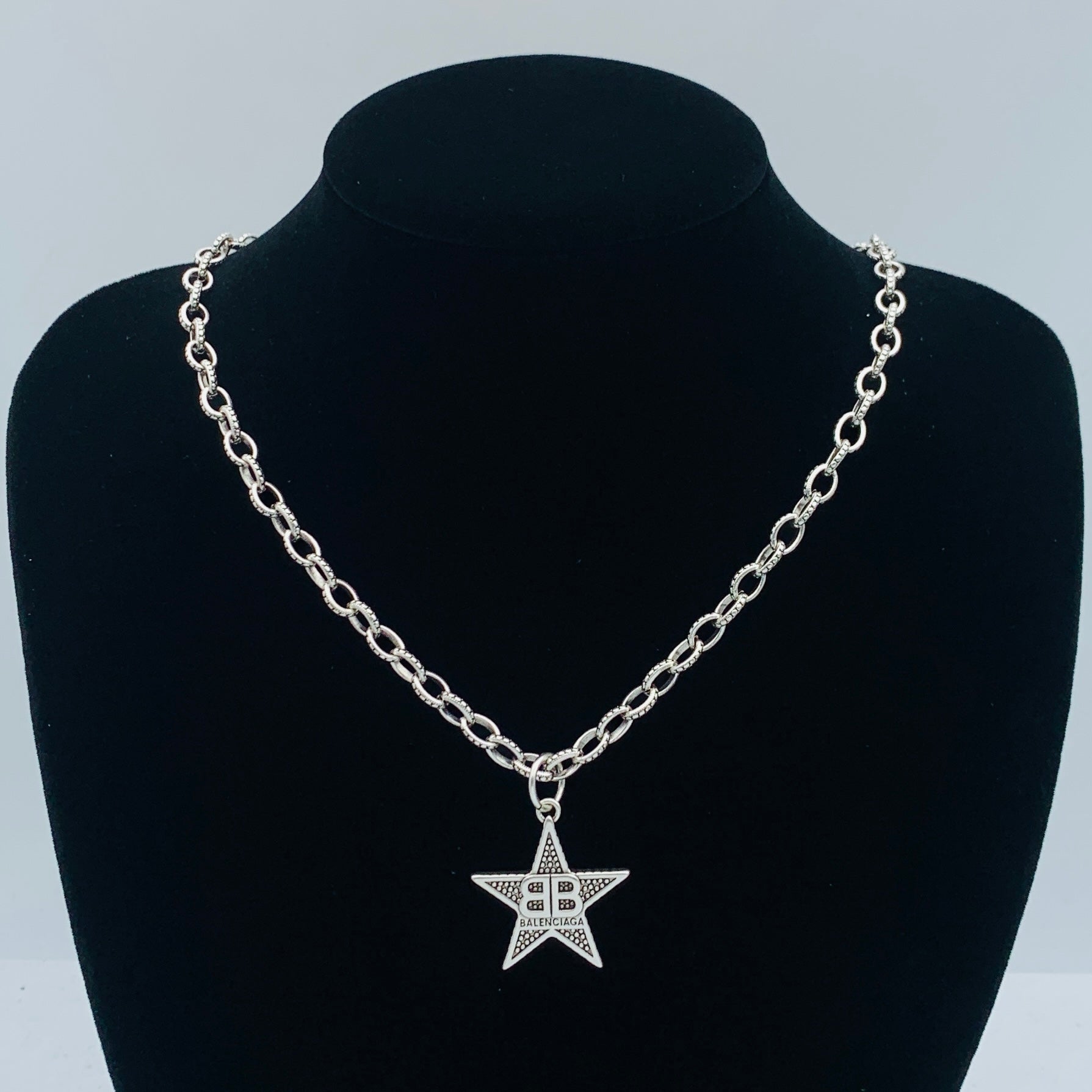 LuxluxHouse Low Price And High Quality Accessories Balenciaga