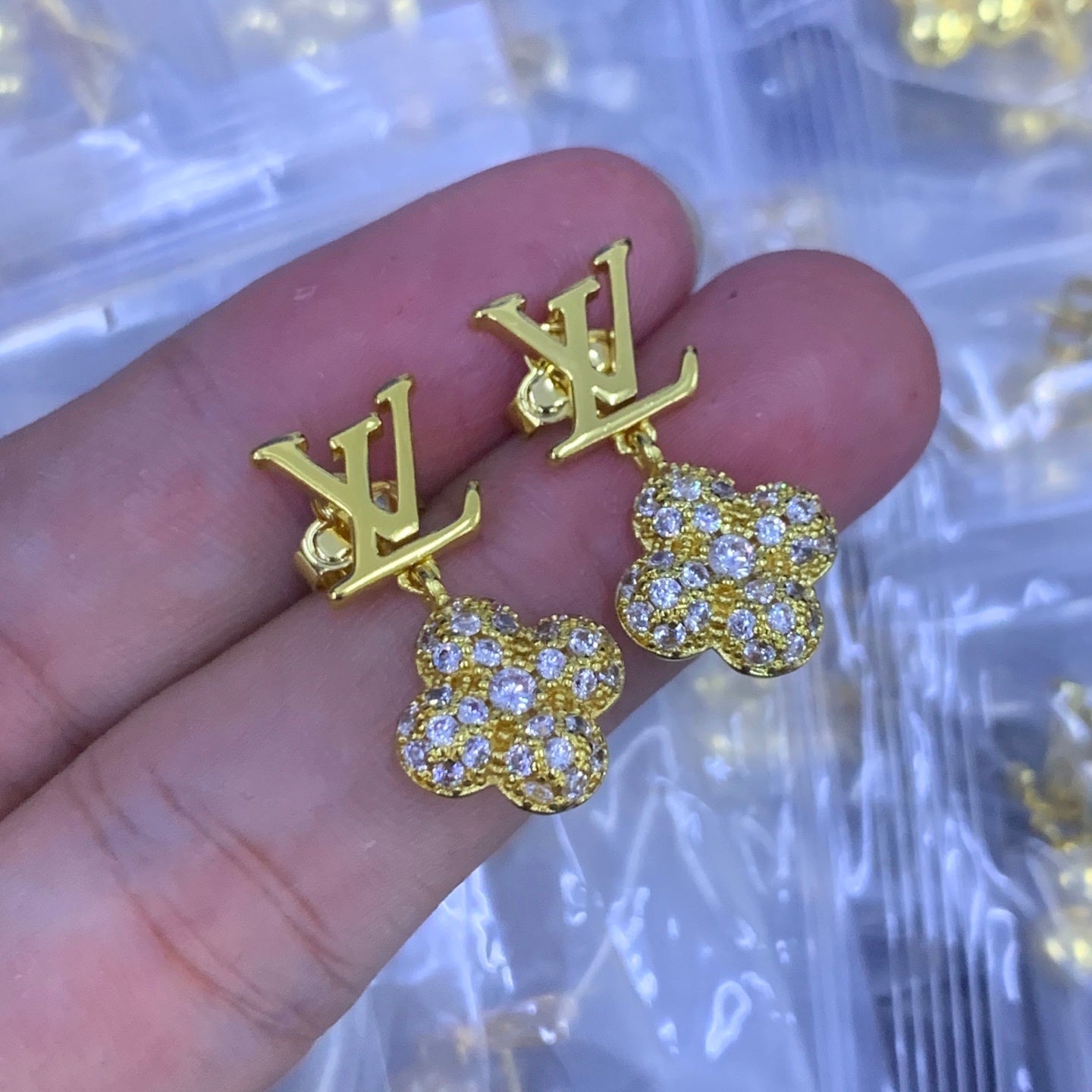 LuxluxHouse Low Price And High Quality Accessories Louis Vuitton