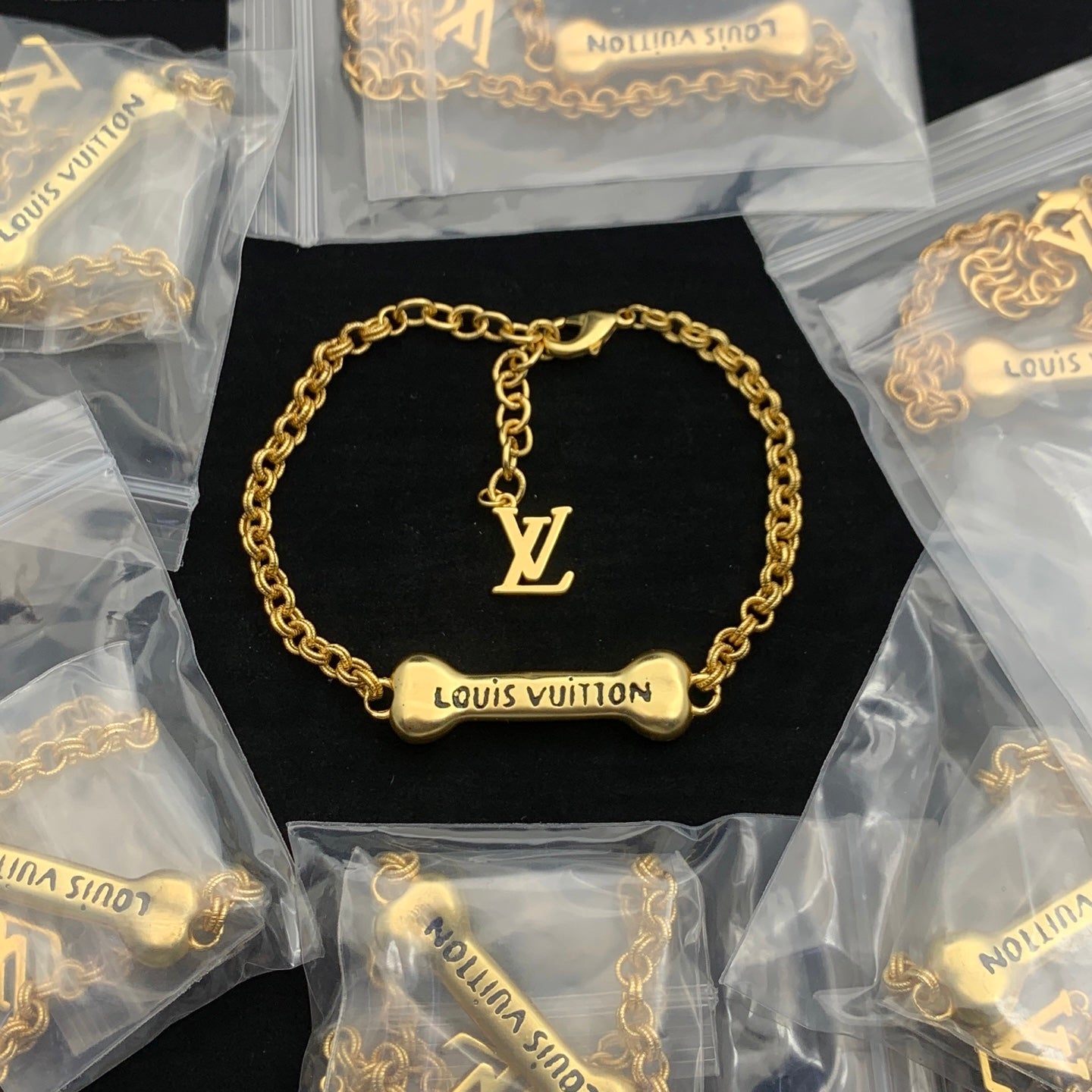 LuxluxHouse Low Price And High Quality Accessories Louis Vuitton
