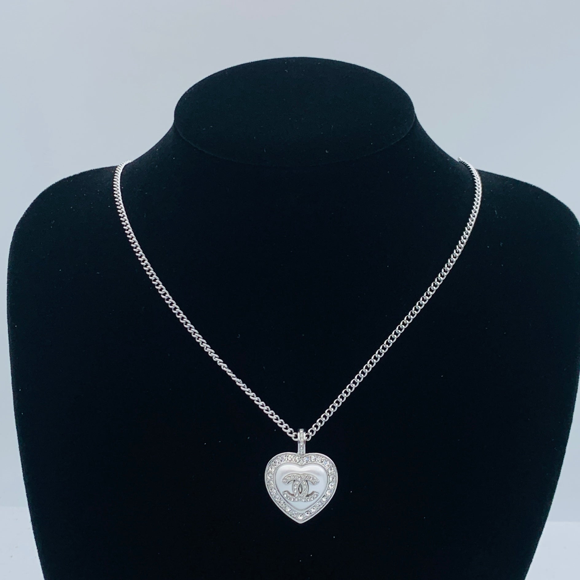 LuxluxHouse Low Price And High Quality Accessories Chanel