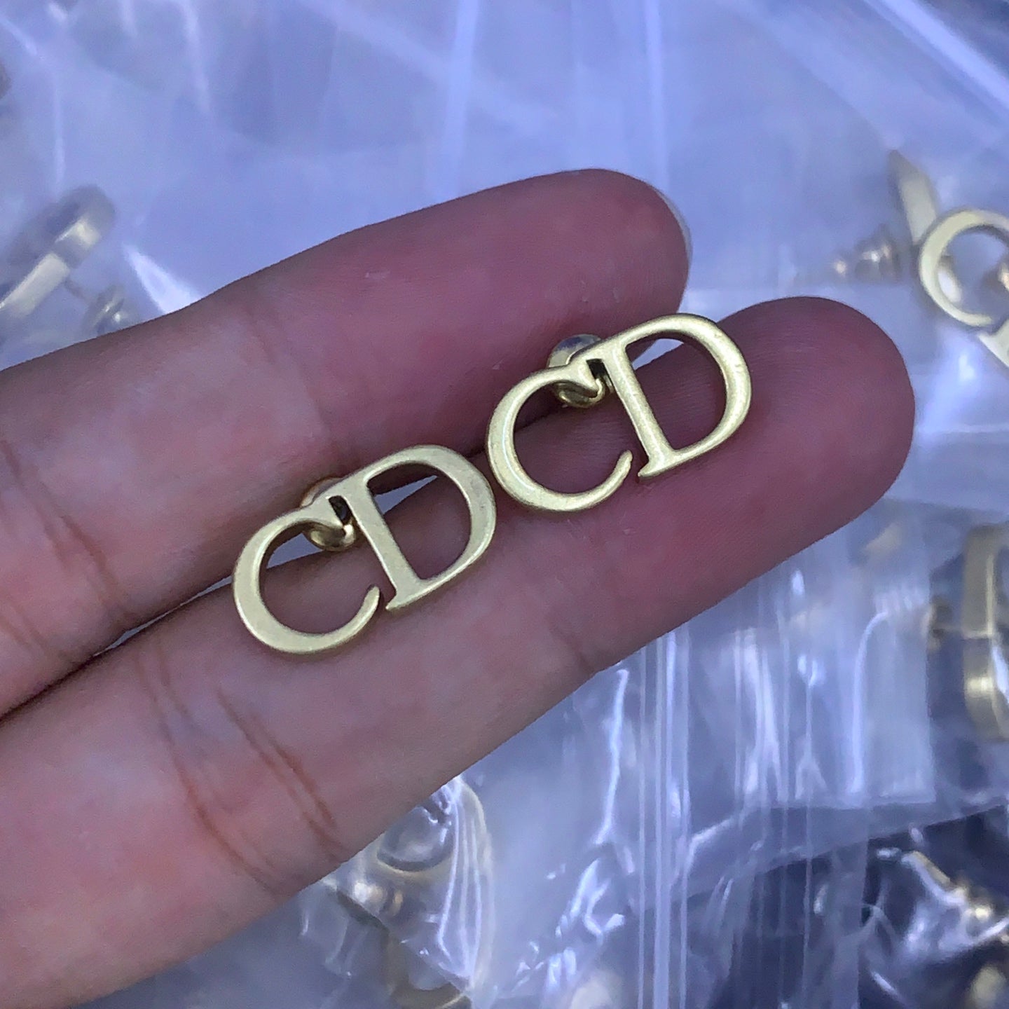 LuxluxHouse Low Price And High Quality Accessories Dior