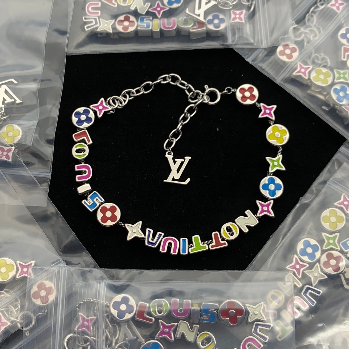 LuxluxHouse Low Price And High Quality Accessories Louis Vuitton