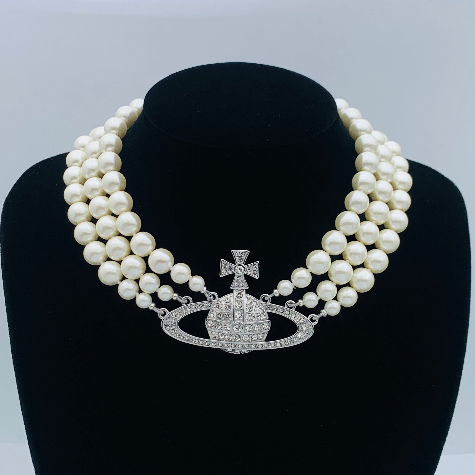LuxluxHouse Low Price And High Quality Accessories Vivienne Westwood