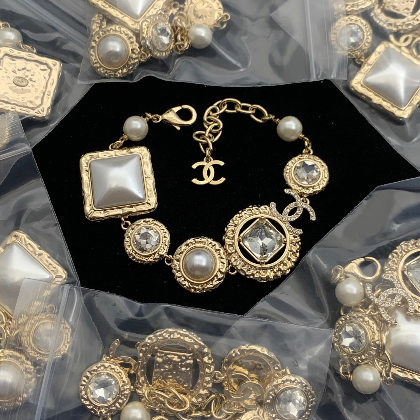 LuxluxHouse Low Price And High Quality Accessories Chanel