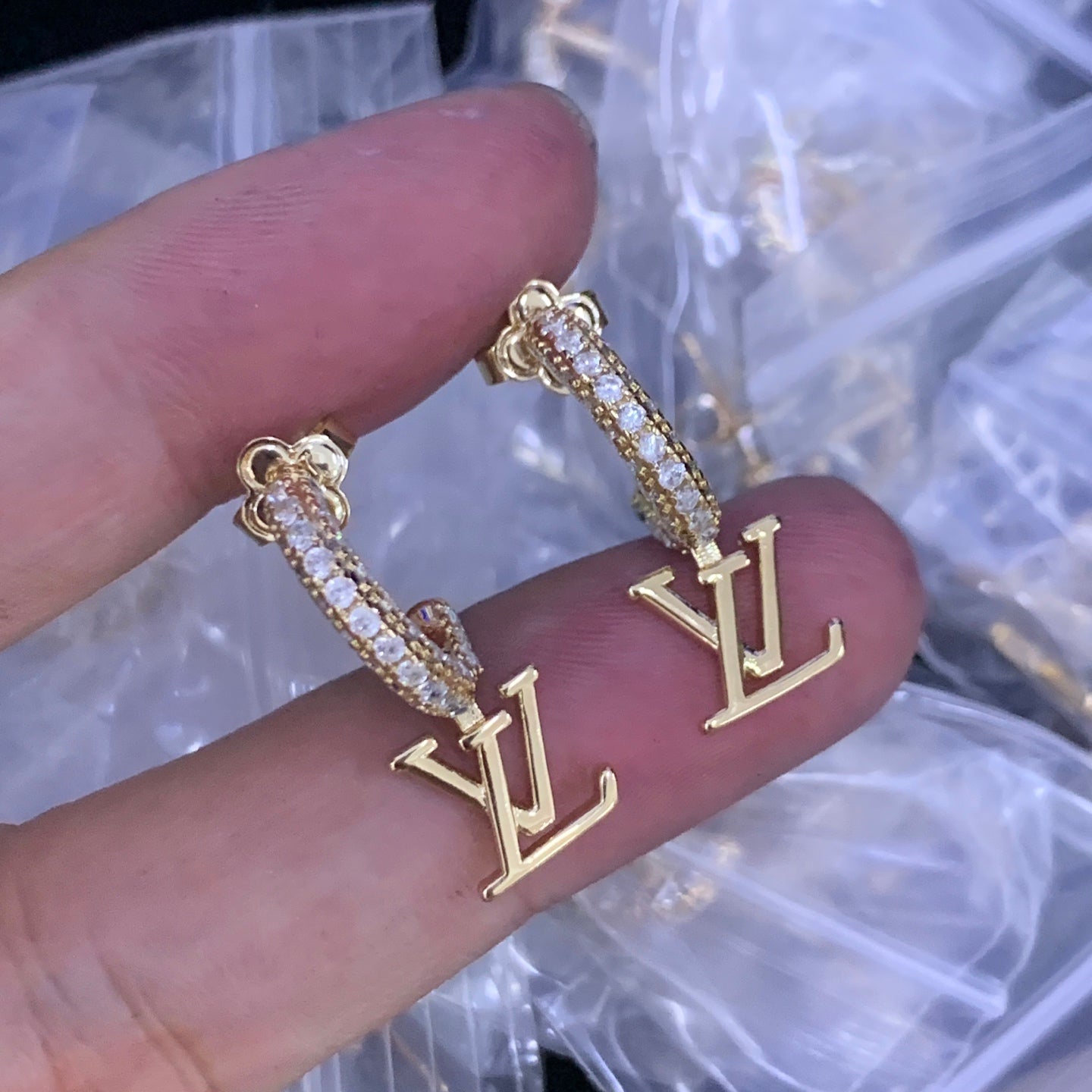 LuxluxHouse Low Price And High Quality Accessories Louis Vuitton