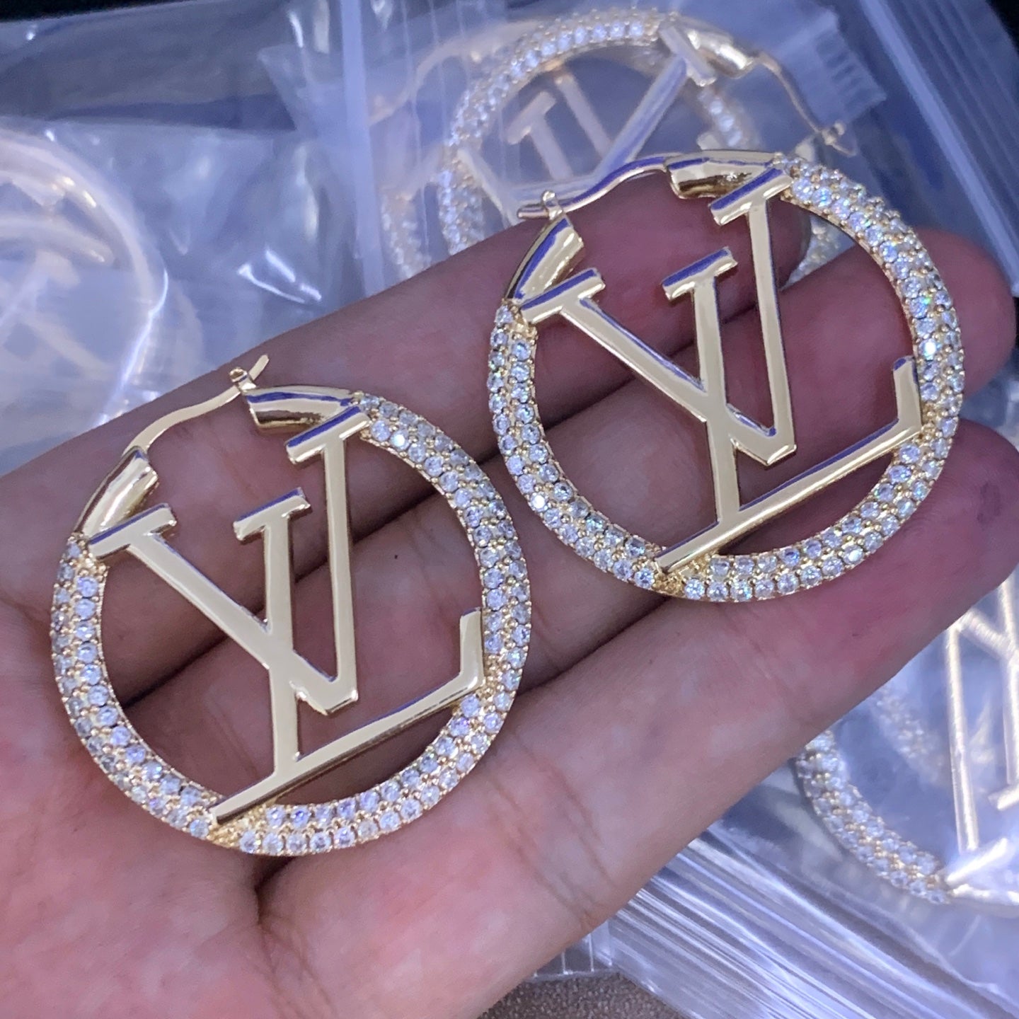 LuxluxHouse Low Price And High Quality Accessories Louis Vuitton
