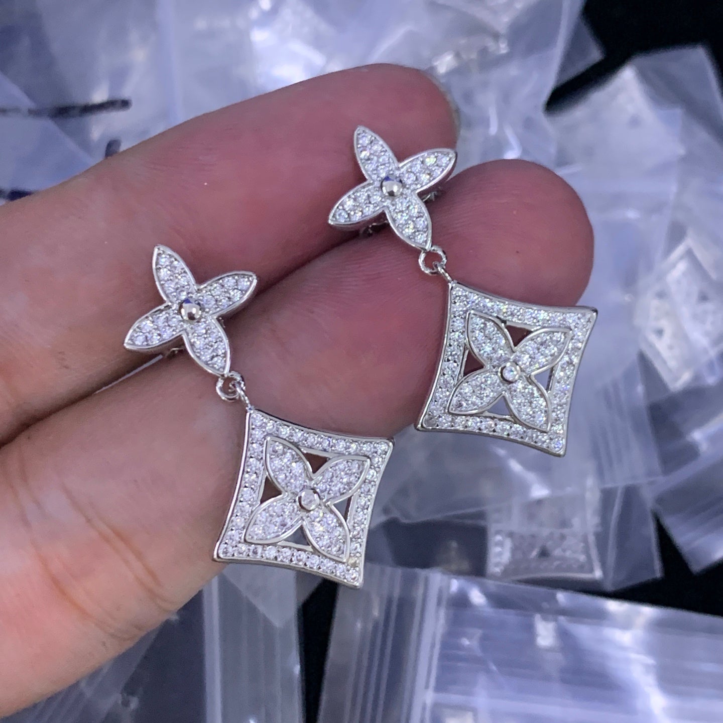 LuxluxHouse Low Price And High Quality Accessories Louis Vuitton