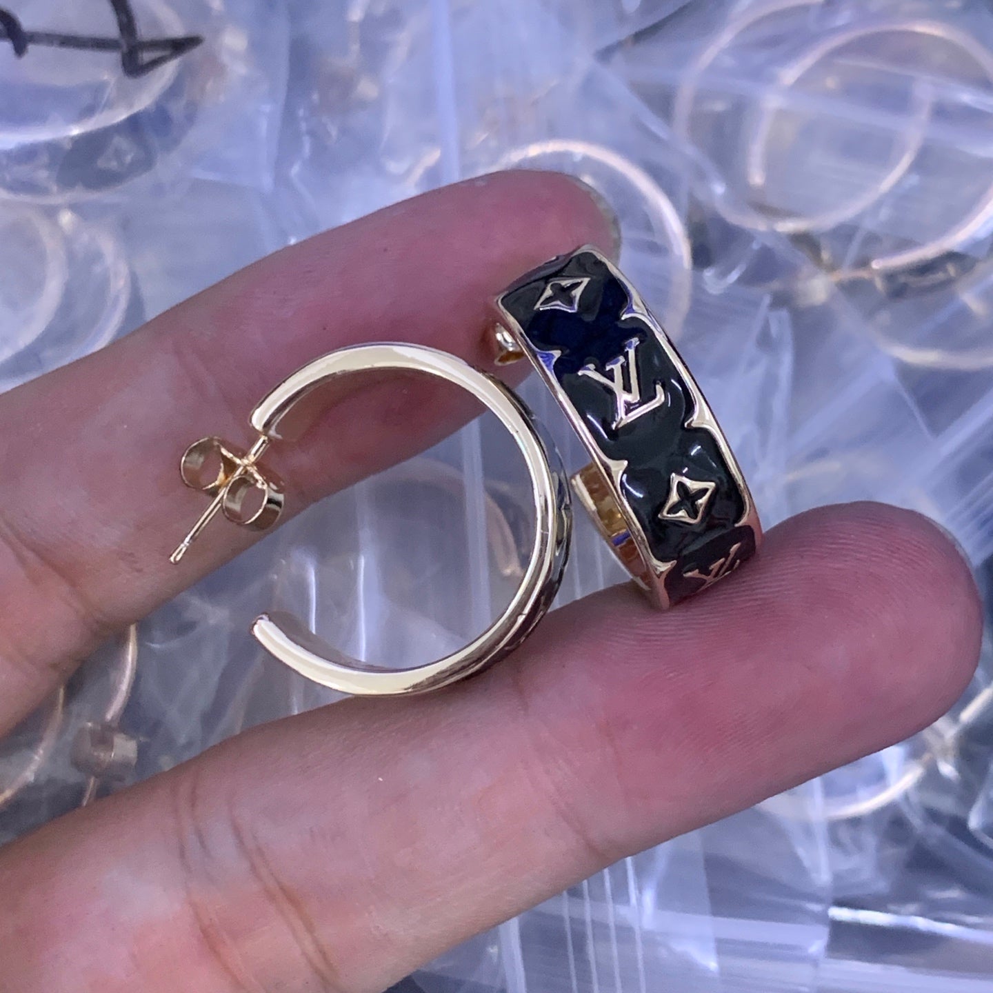 LuxluxHouse Low Price And High Quality Accessories Louis Vuitton