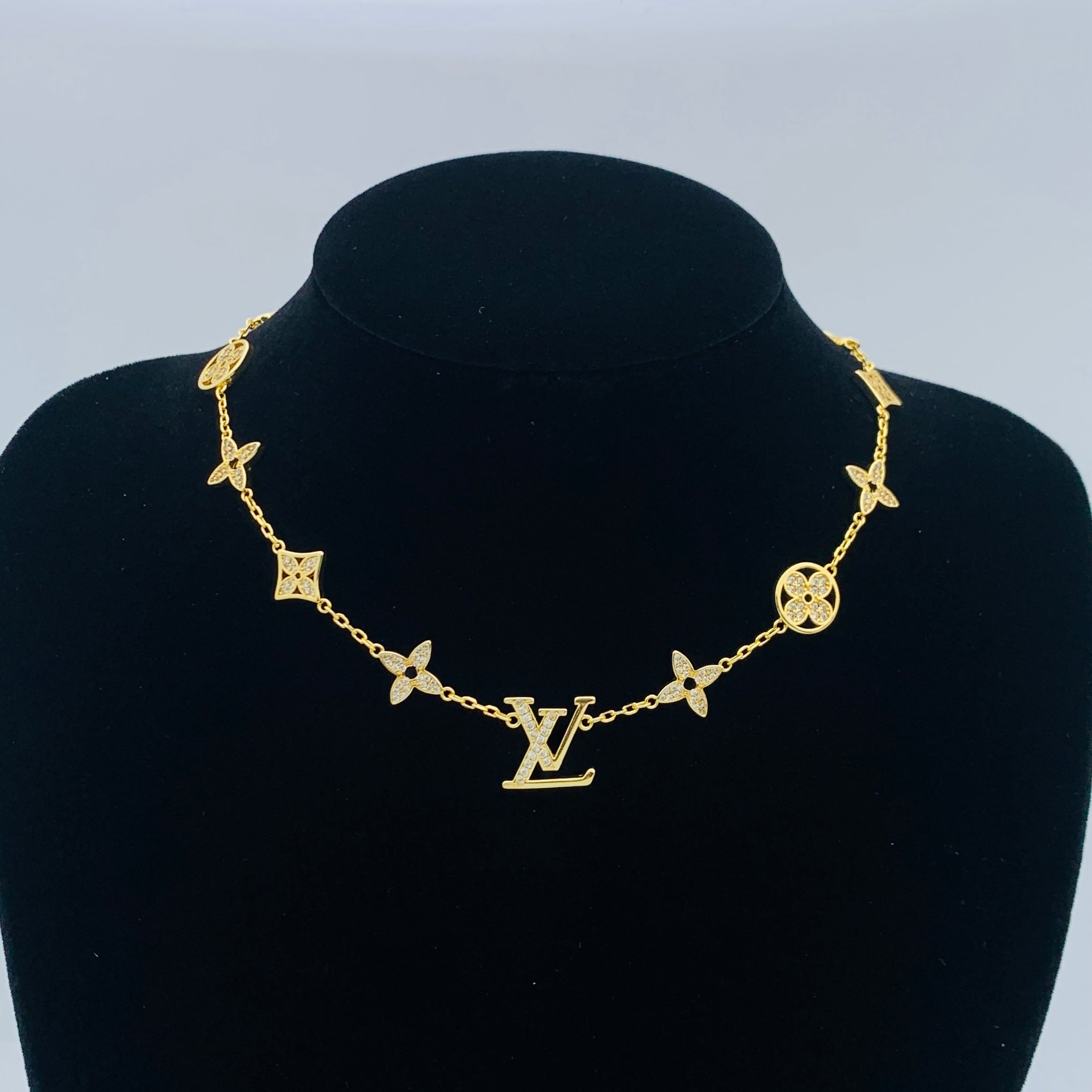 LuxluxHouse Low Price And High Quality Accessories Louis Vuitton