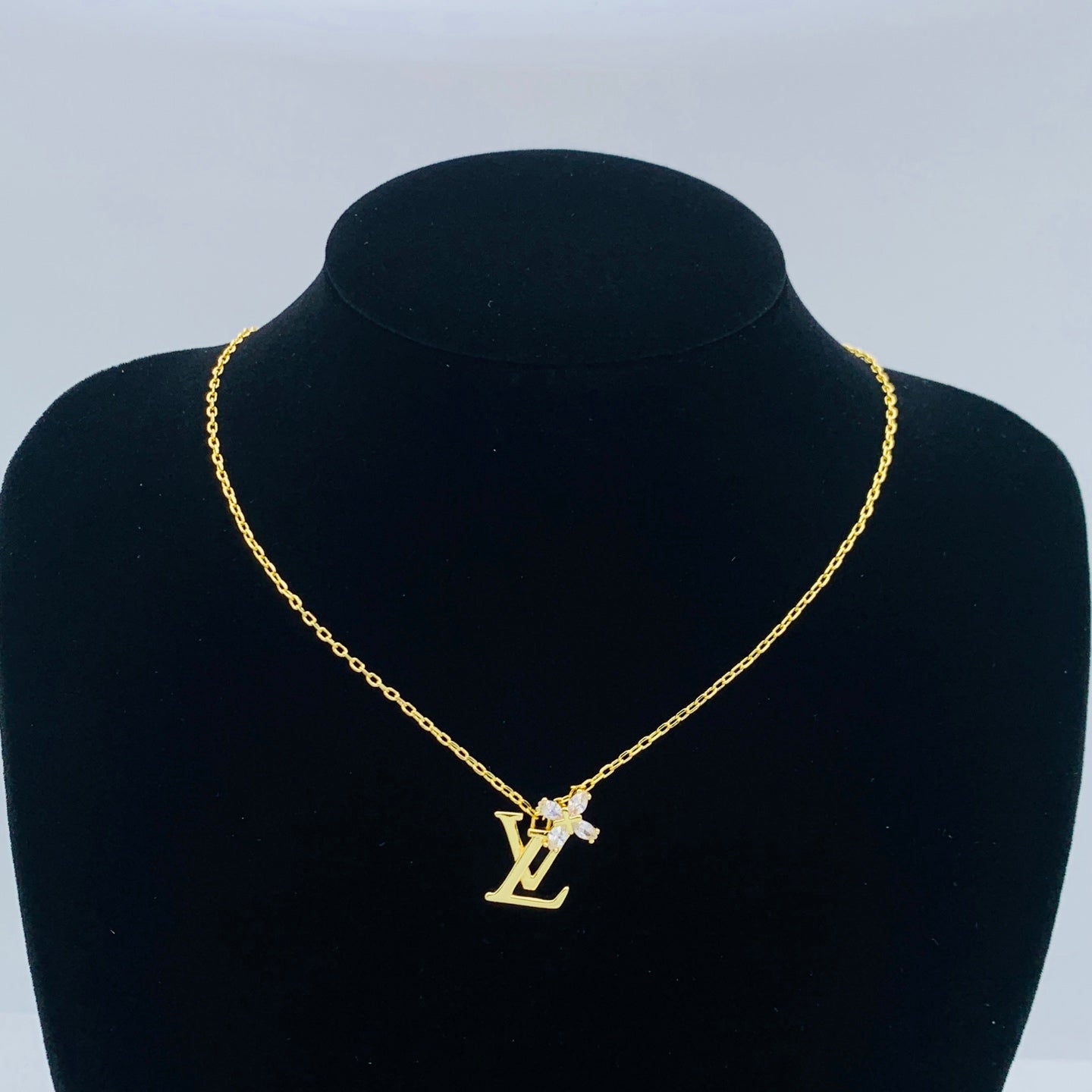 LuxluxHouse Low Price And High Quality Accessories Louis Vuitton