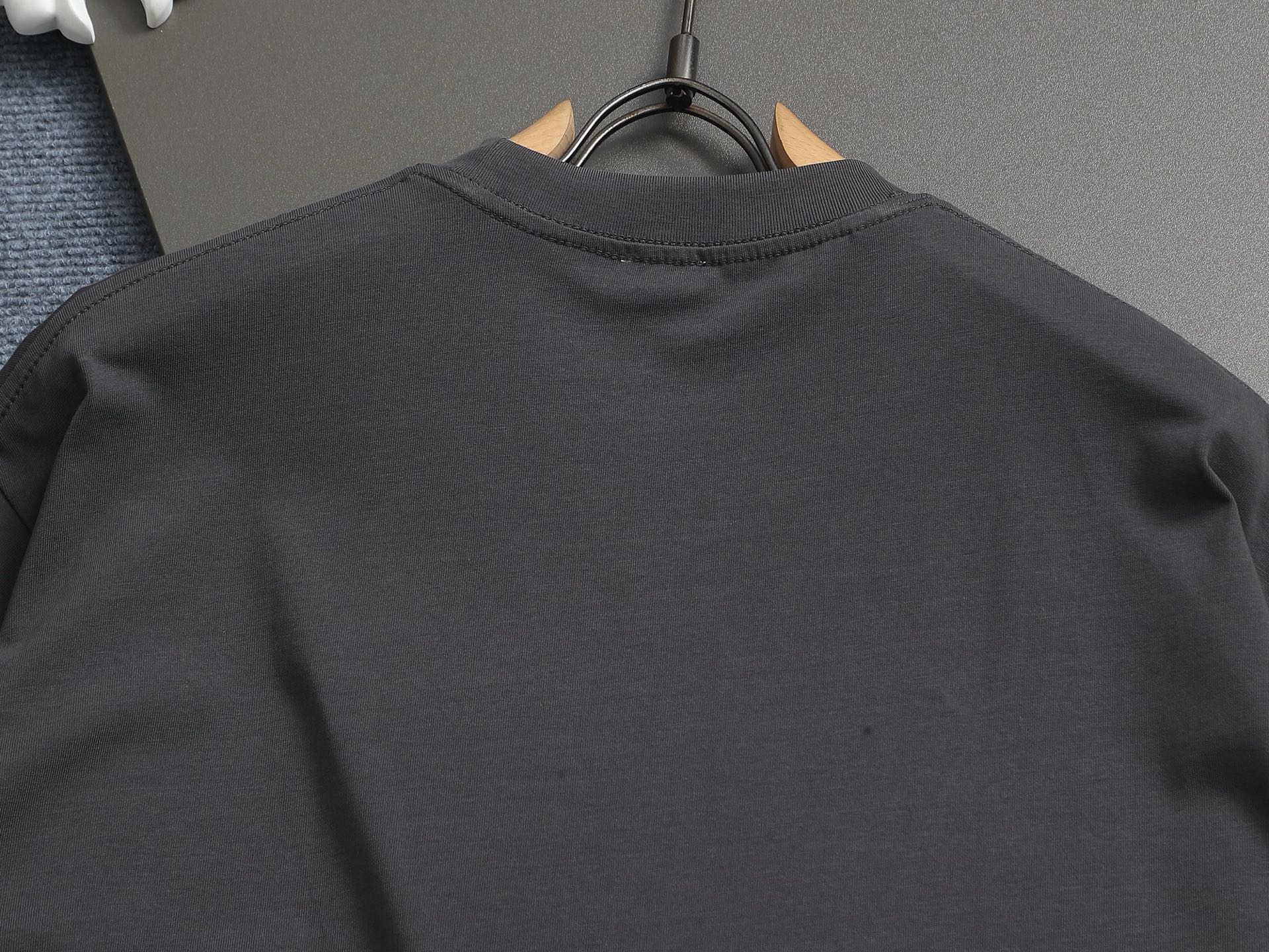 LuxluxHouse Best Quality Clothes T-shirt Loewe