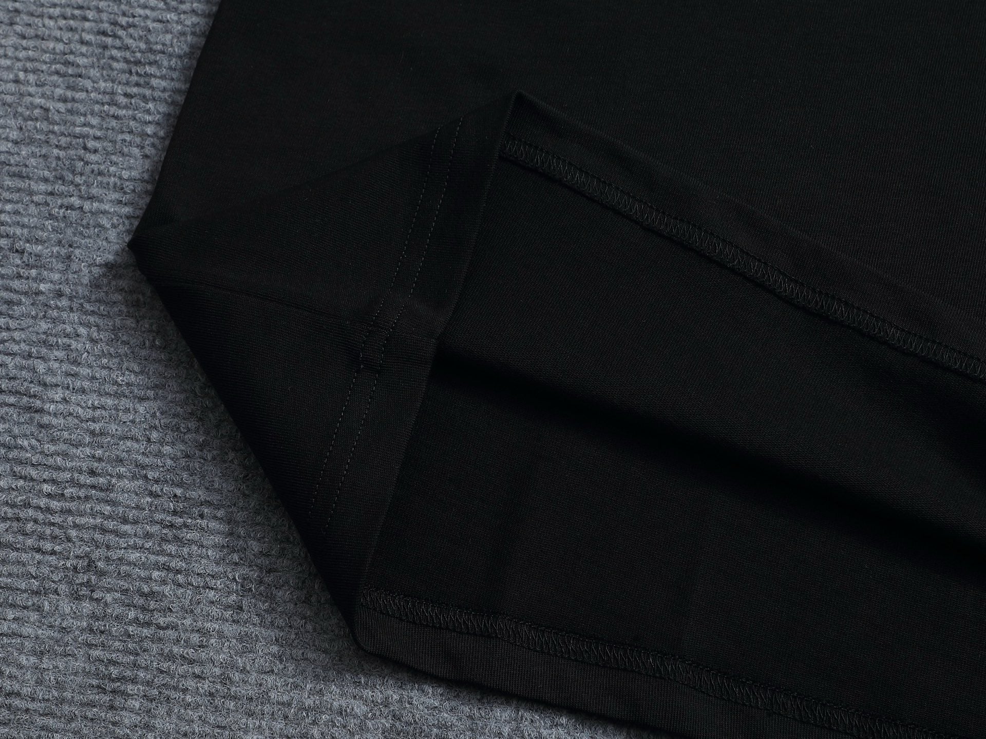 LuxluxHouse Best Quality Clothes T-shirt Prada