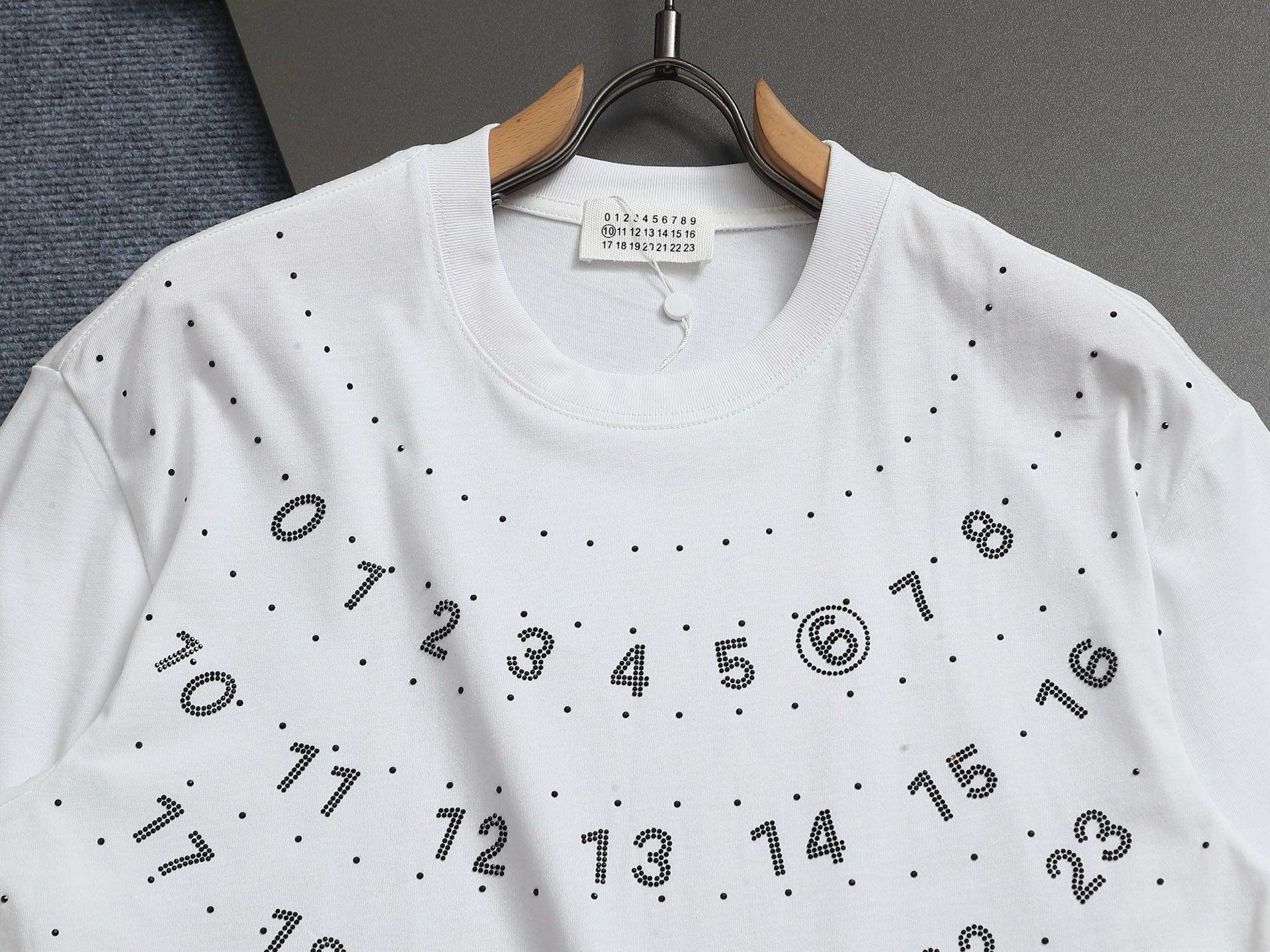 LuxluxHouse Best Quality Clothes T-shirt Chanel & Maison Margiela