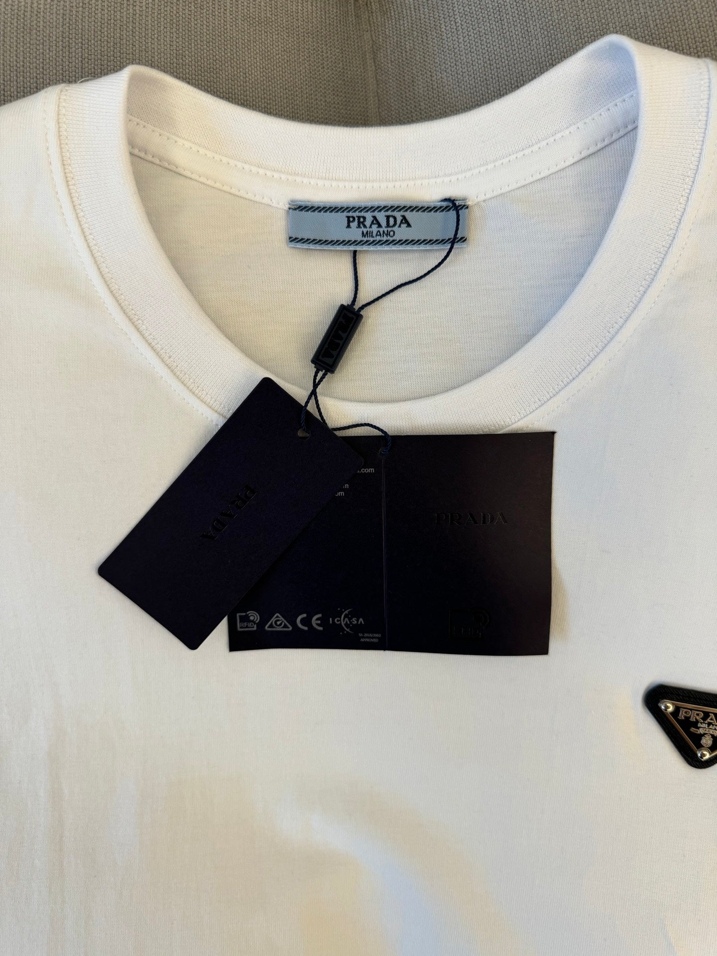 LuxluxHouse Best Quality Clothes T-shirt Prada