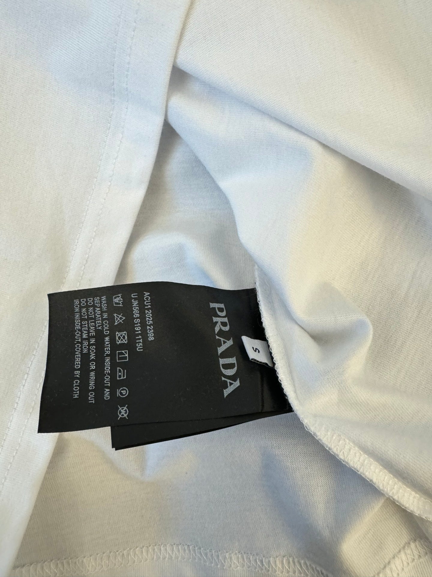 LuxluxHouse Best Quality Clothes T-shirt Prada