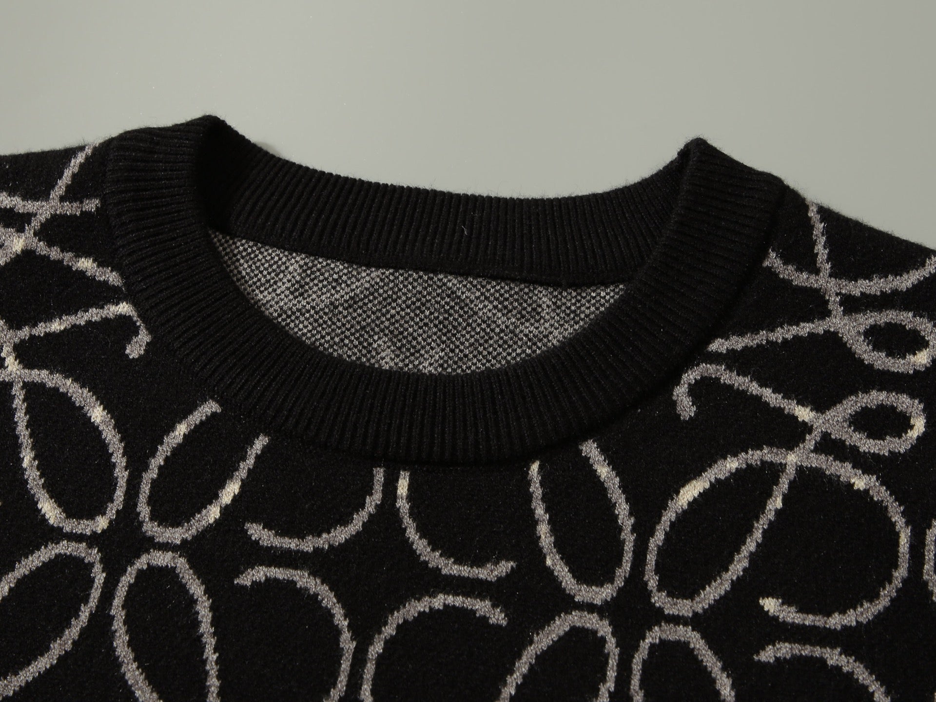 LuxluxHouse Best Quality Clothes Hoodie & Sweater Loewe