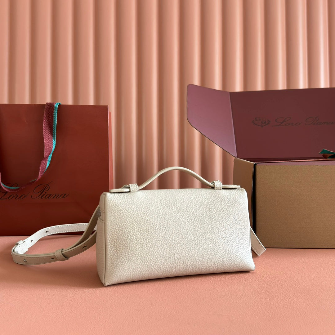 LuxluxHouse Best Quality Bags Loro Piana Women