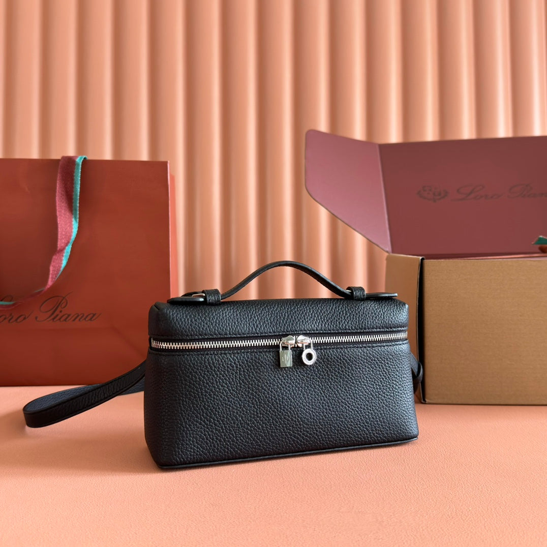 LuxluxHouse Best Quality Bags Loro Piana Women