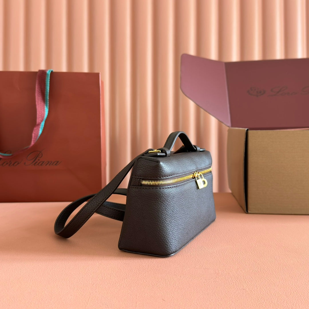 LuxluxHouse Best Quality Bags Loro Piana Women