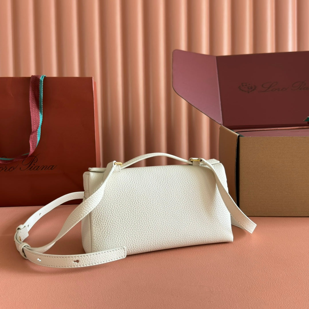 LuxluxHouse Best Quality Bags Loro Piana Women