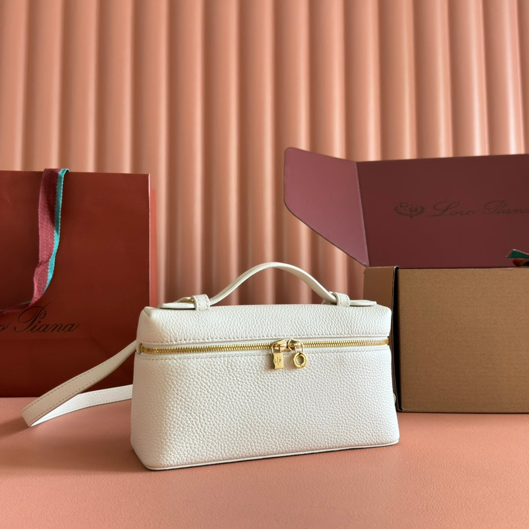 LuxluxHouse Best Quality Bags Loro Piana Women