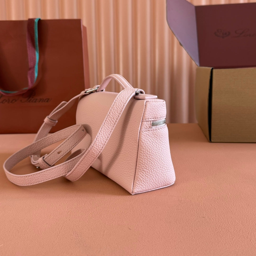 LuxluxHouse Best Quality Bags Loro Piana Women