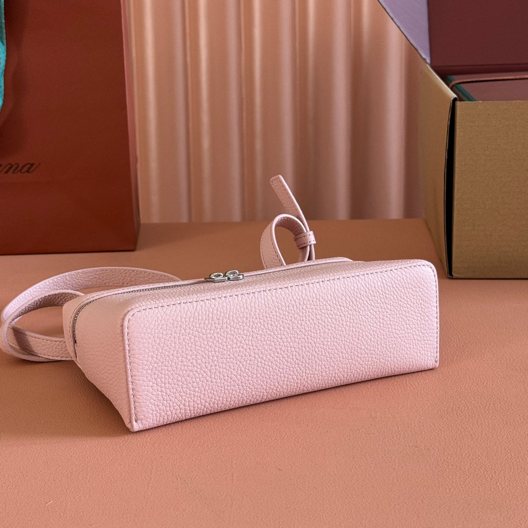 LuxluxHouse Best Quality Bags Loro Piana Women