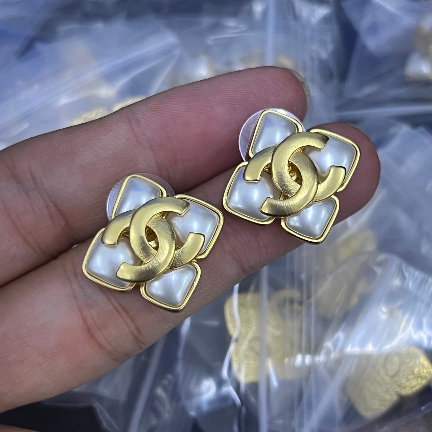 LuxluxHouse Low Price And High Quality Accessories Chanel