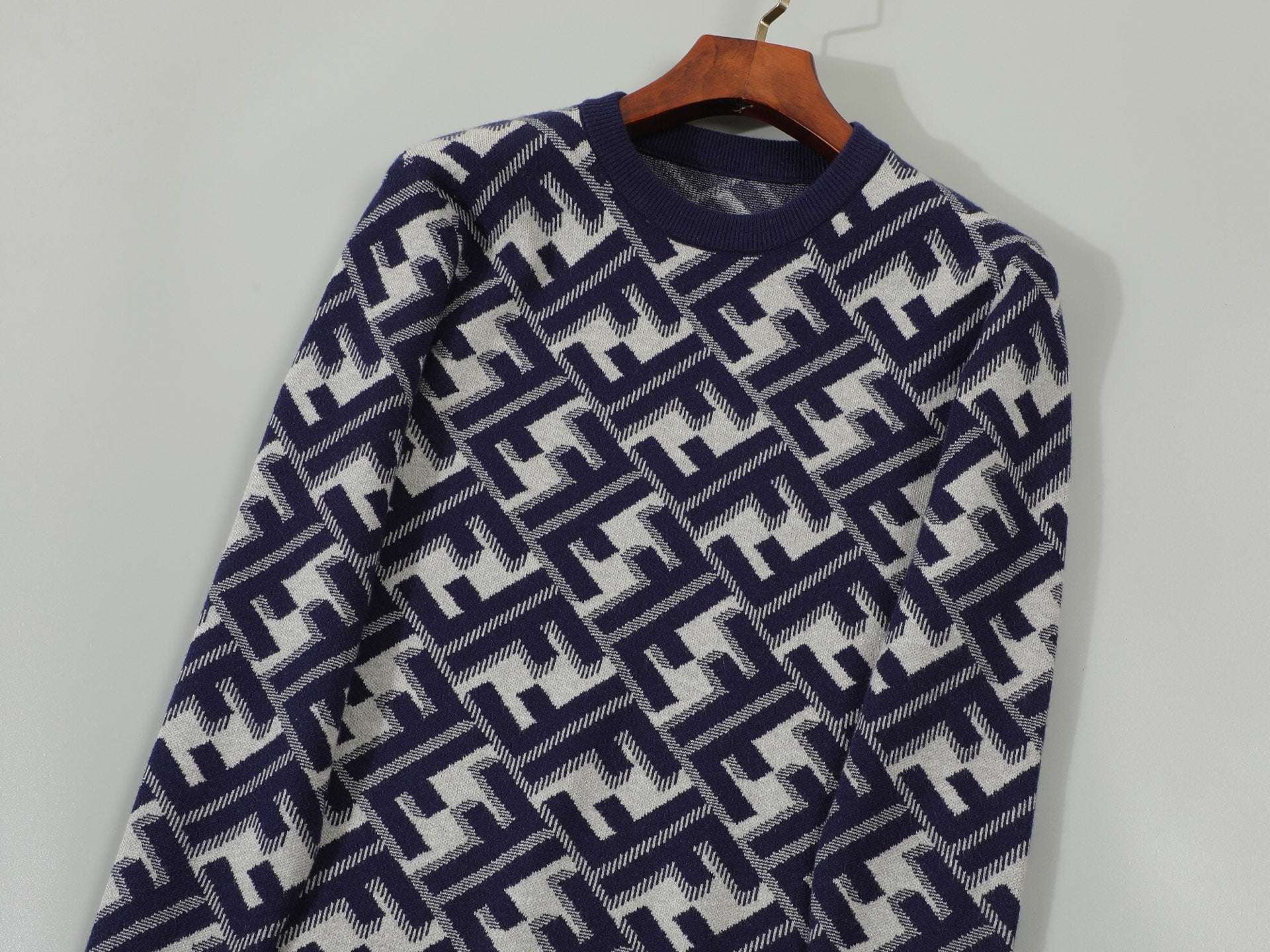 LuxluxHouse Best Quality Clothes Fendi Hoodie & Sweater
