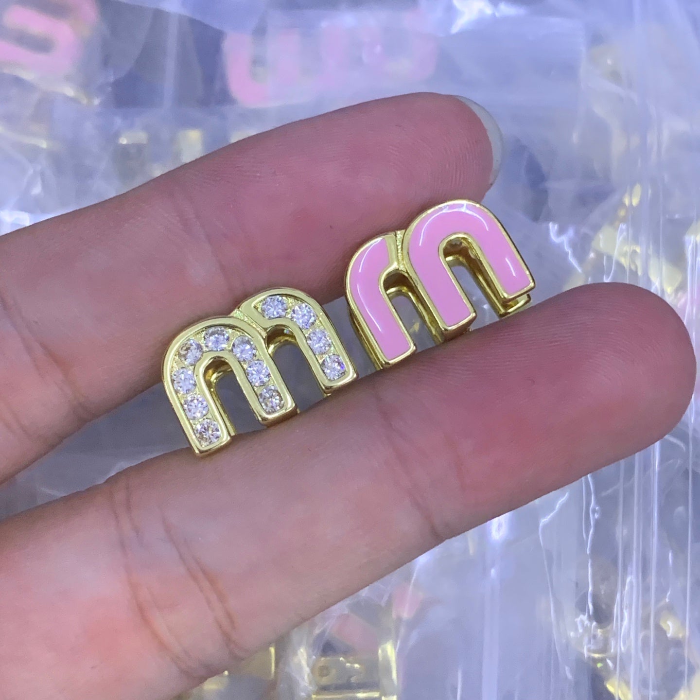 LuxluxHouse Low Price And High Quality Accessories Miu Miu