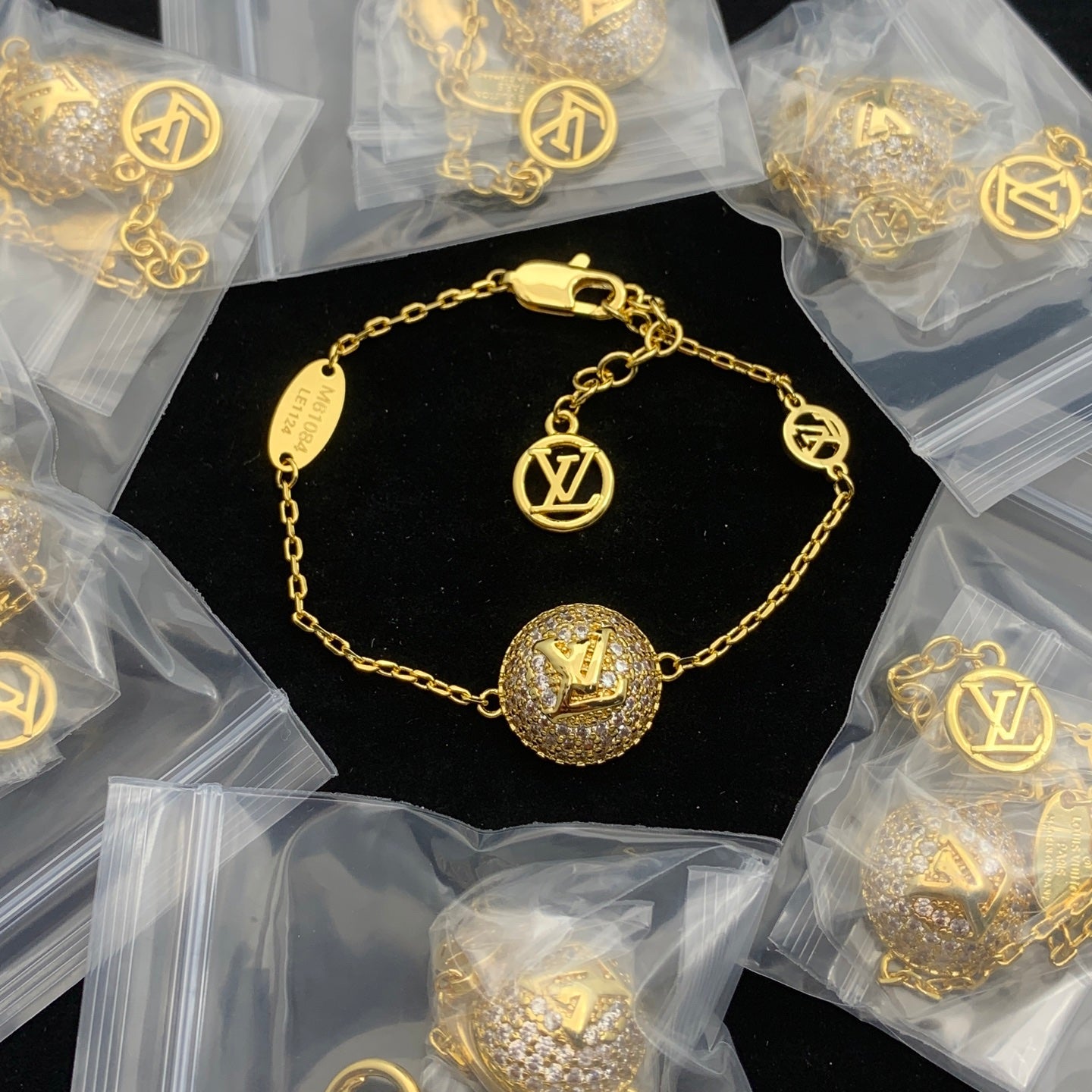 LuxluxHouse Low Price And High Quality Accessories Louis Vuitton