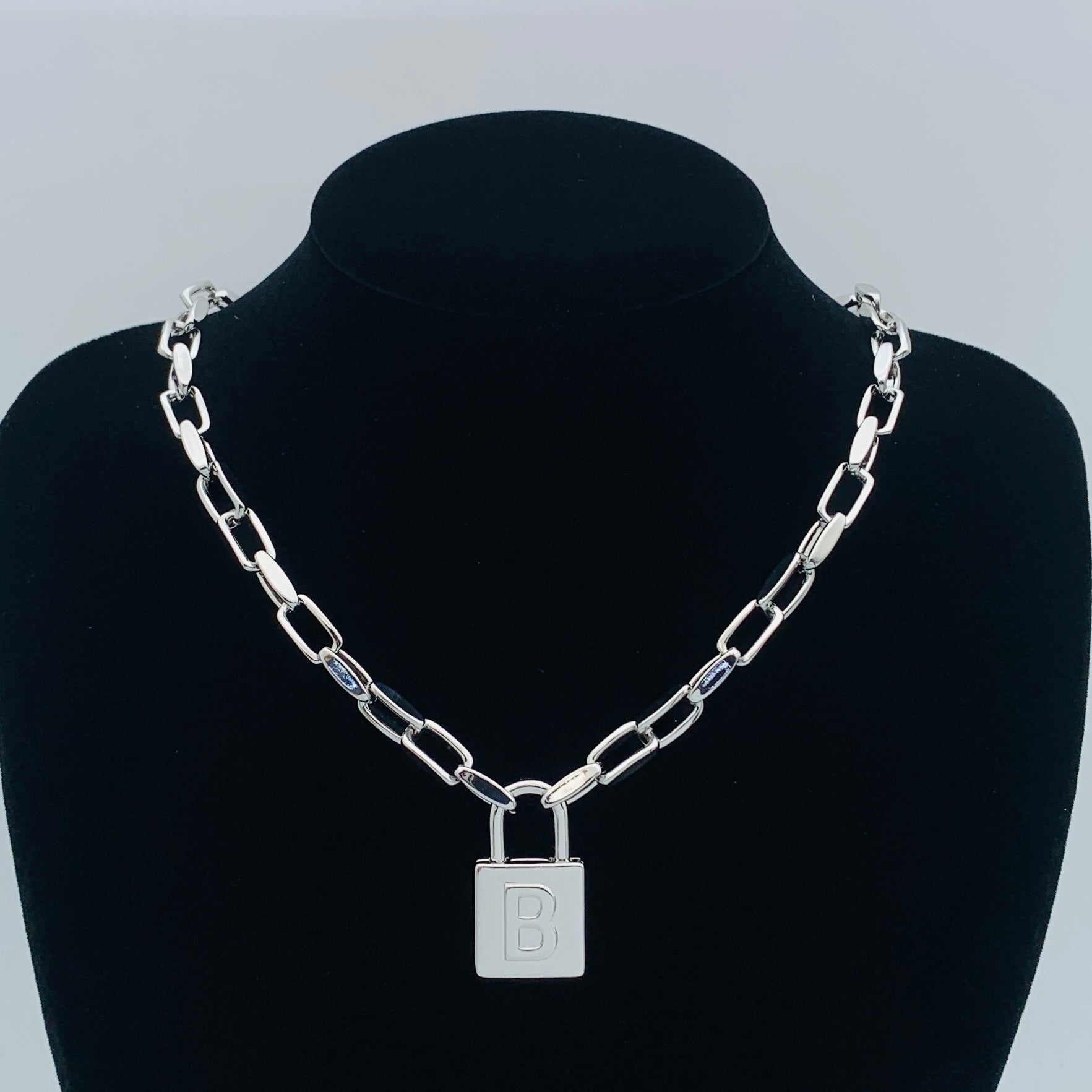 LuxluxHouse Low Price And High Quality Accessories Louis Vuitton