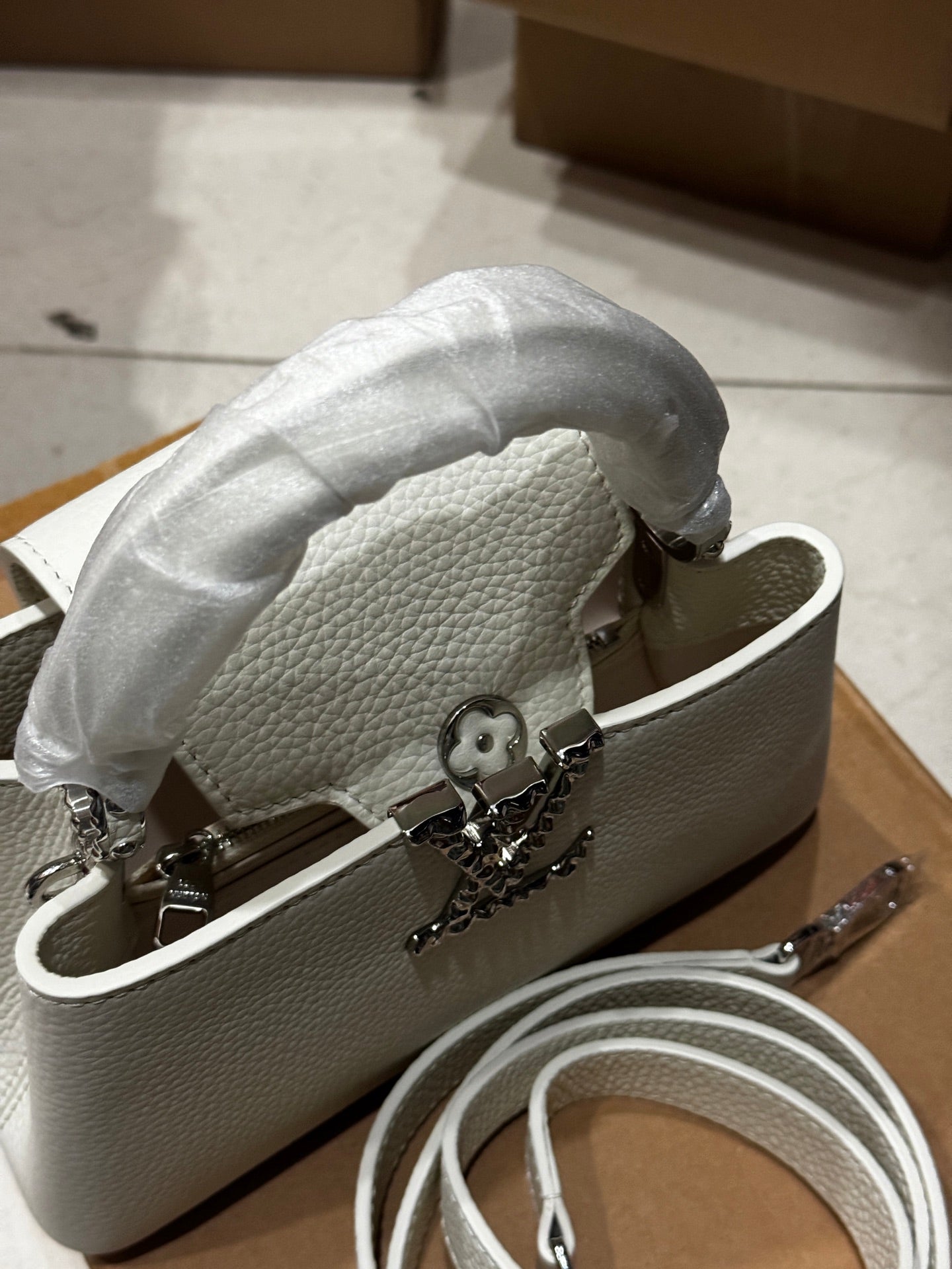 LuxluxHouse Best Quality Bags  Louis Vuitton