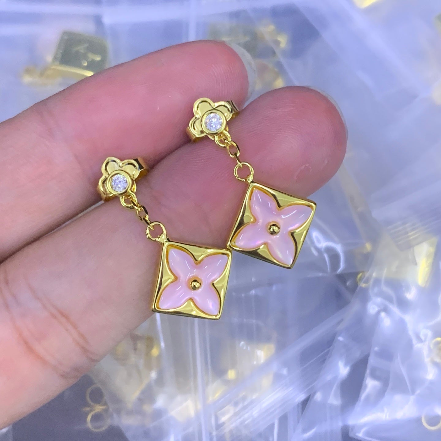 LuxluxHouse Low Price And High Quality Accessories Louis Vuitton