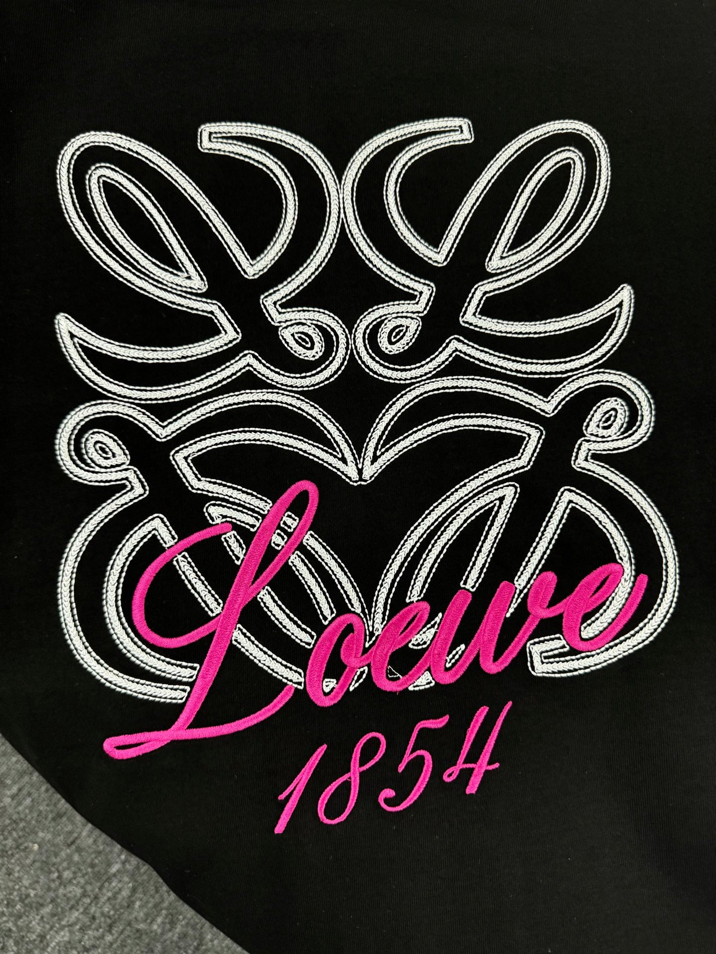 LuxluxHouse Best Quality Clothes T-shirt Loewe