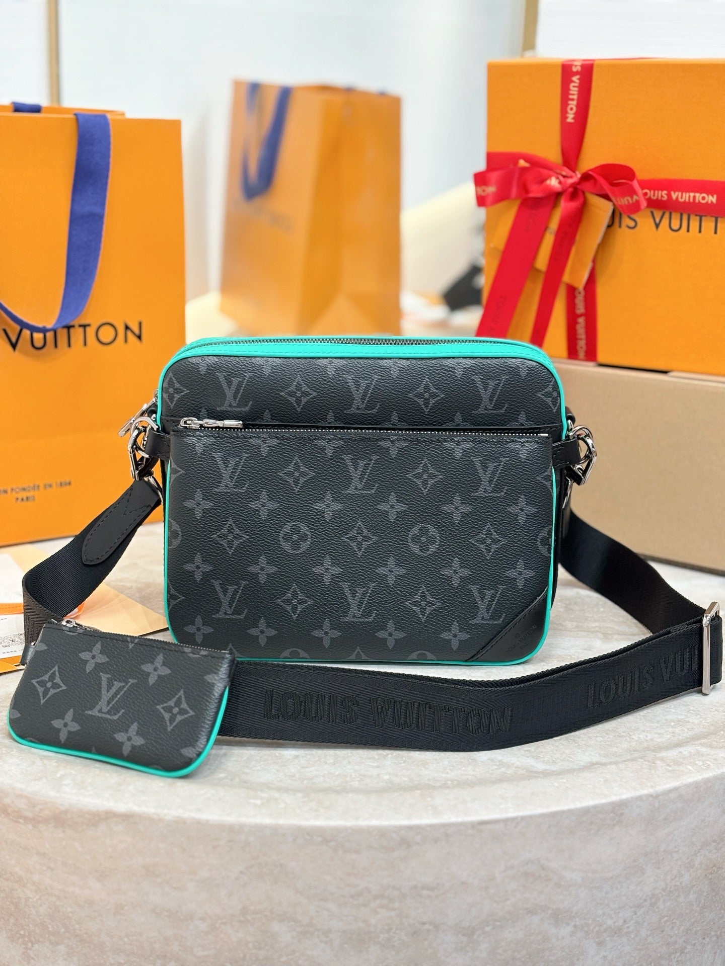 LuxluxHouse Best Quality Bags Louis Vuitton Men