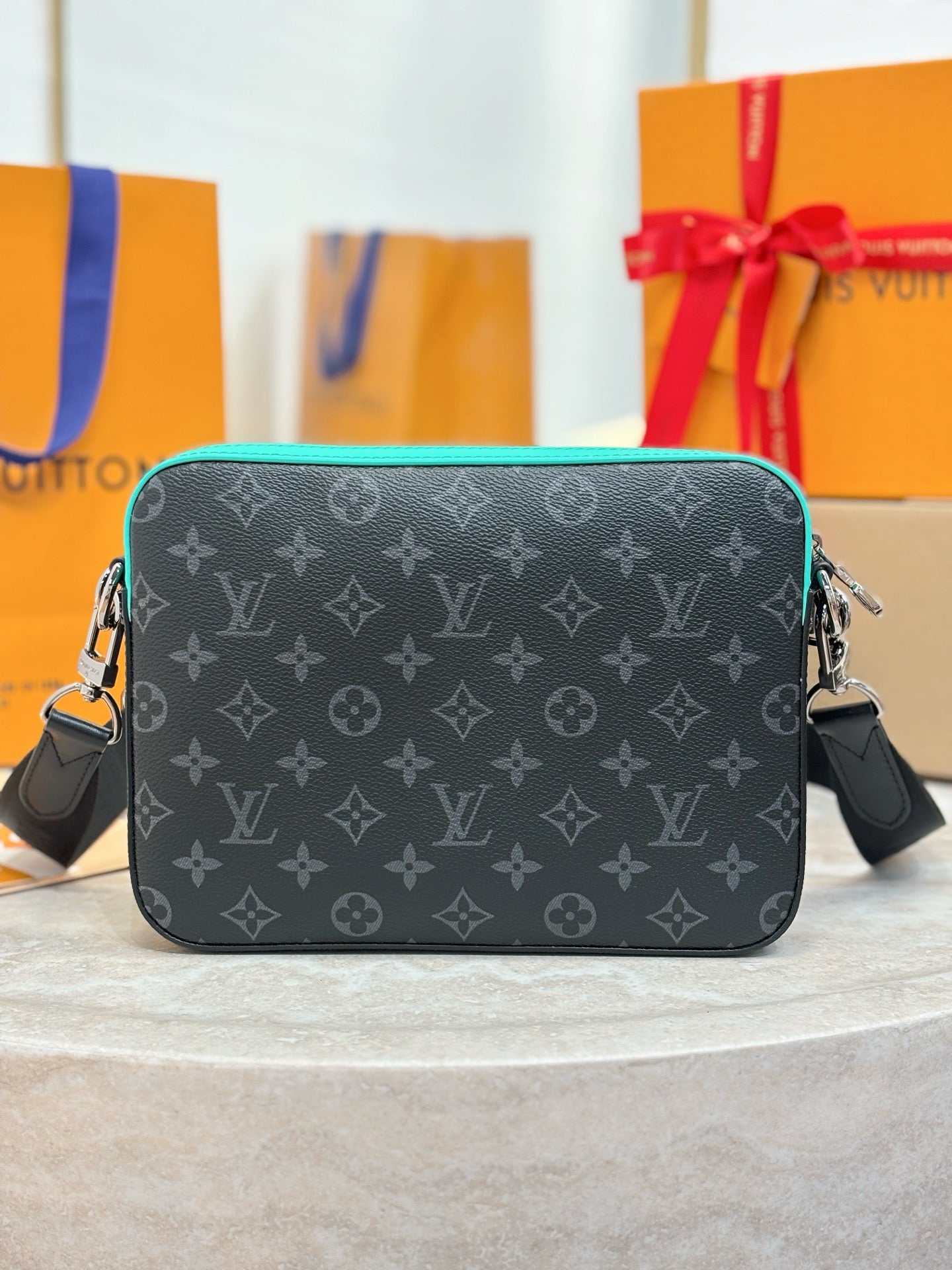LuxluxHouse Best Quality Bags Louis Vuitton Men