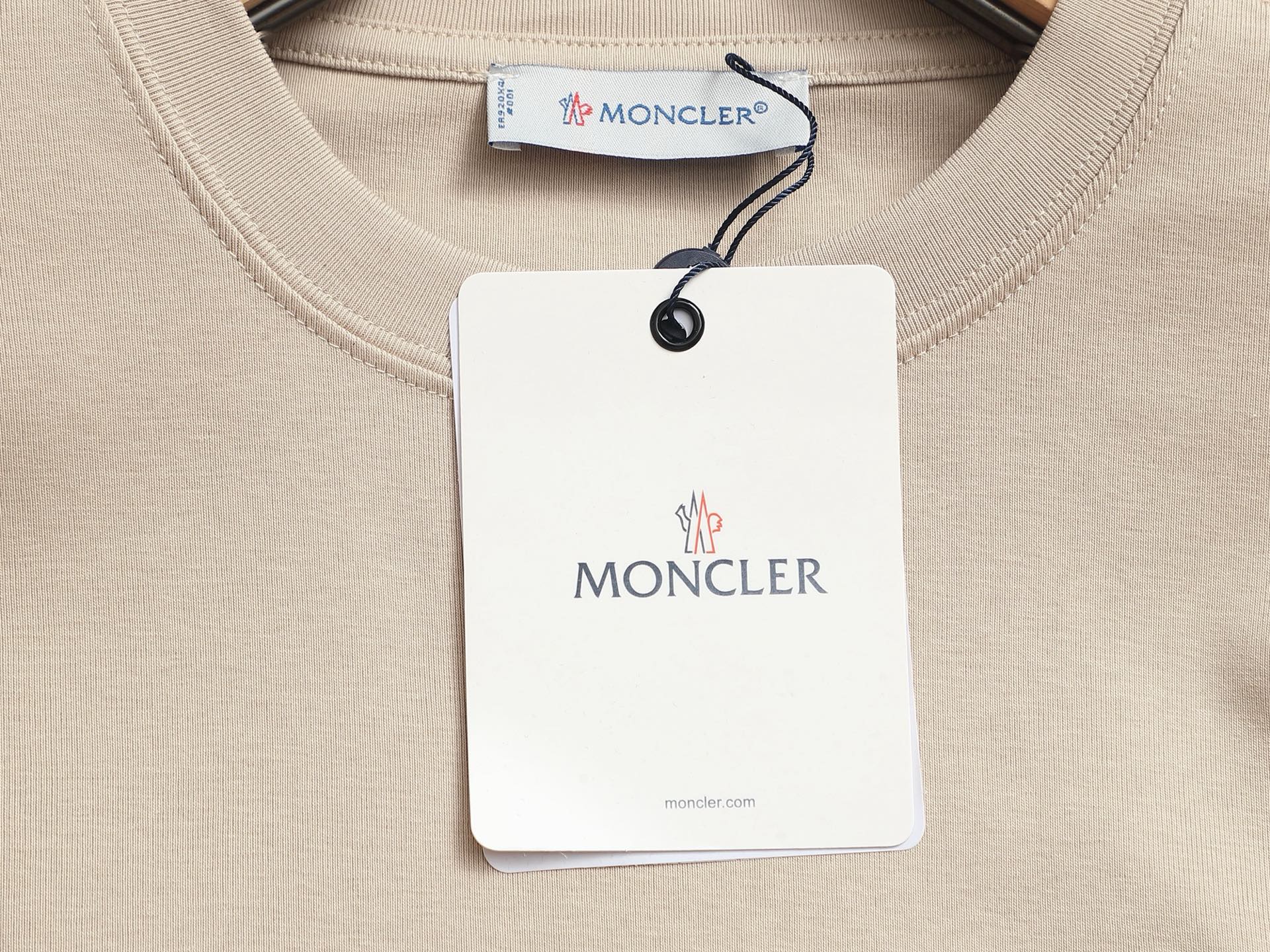 LuxluxHouse Best Quality Clothes T-shirt Moncler