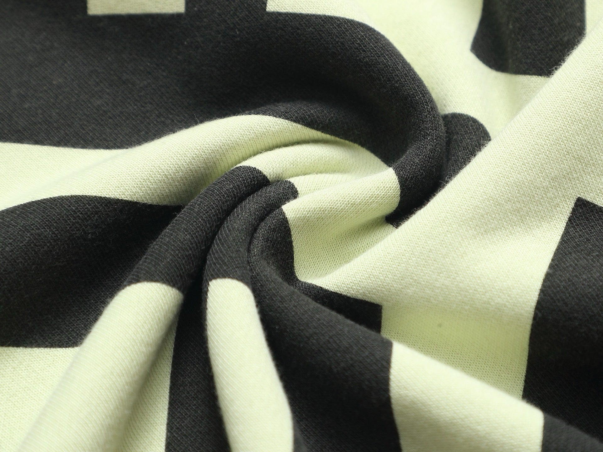 LuxluxHouse Best Quality Clothes Fendi T-shirt