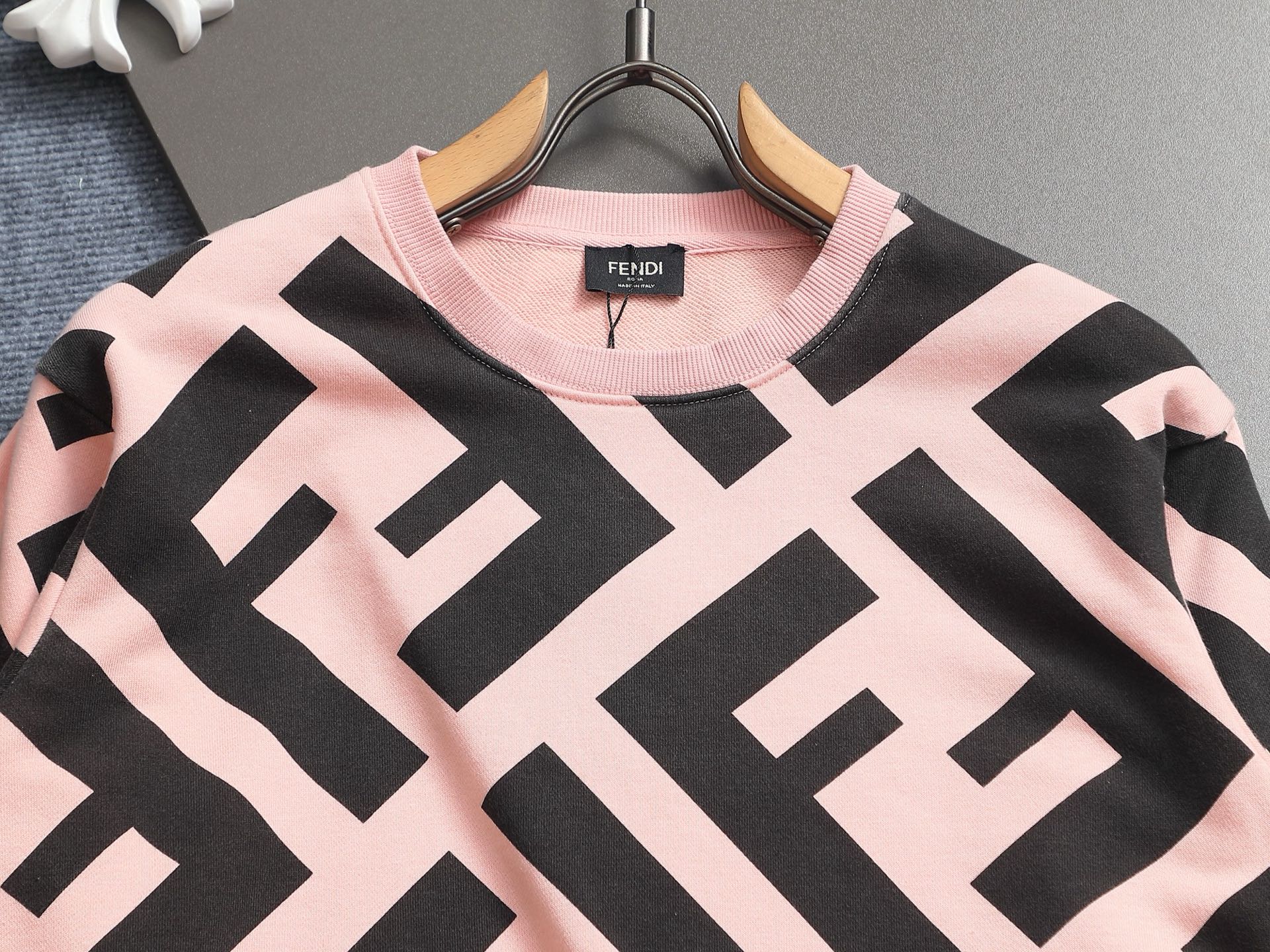 LuxluxHouse Best Quality Clothes Fendi Hoodie & Sweater