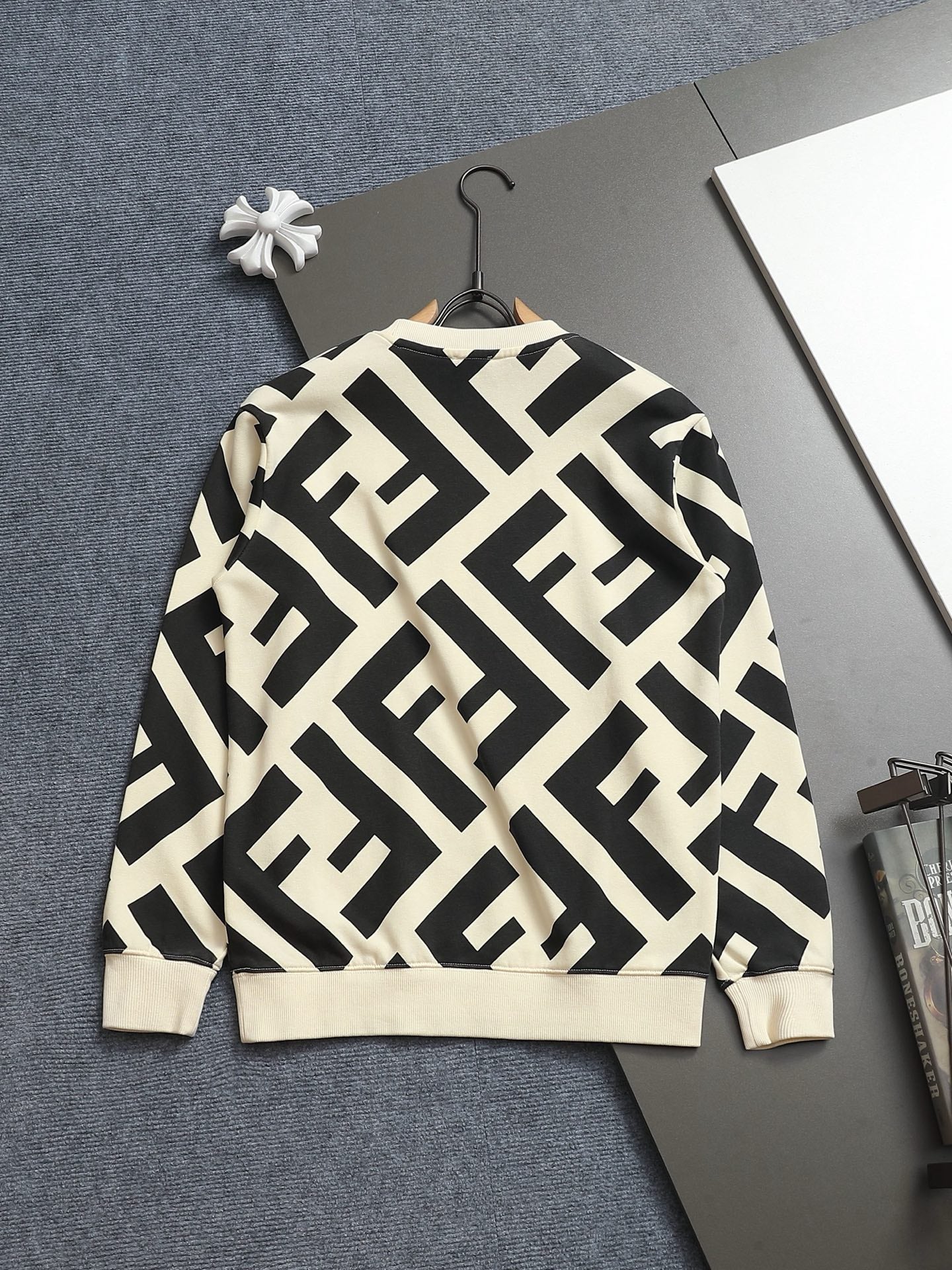LuxluxHouse Best Quality Clothes Fendi Hoodie & Sweater