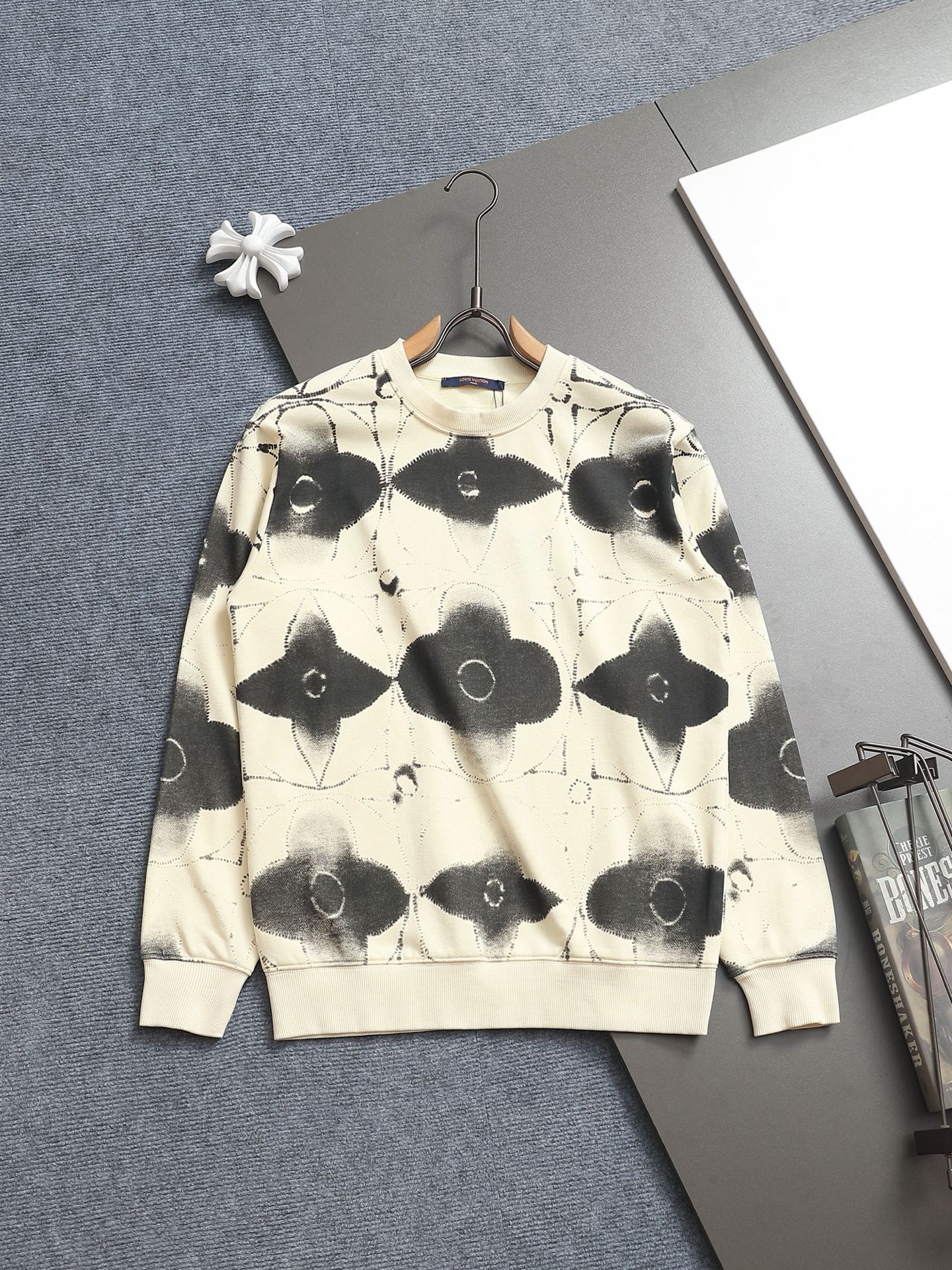 LuxluxHouse Best Quality Clothes Hoodie & Sweater Louis Vuitton