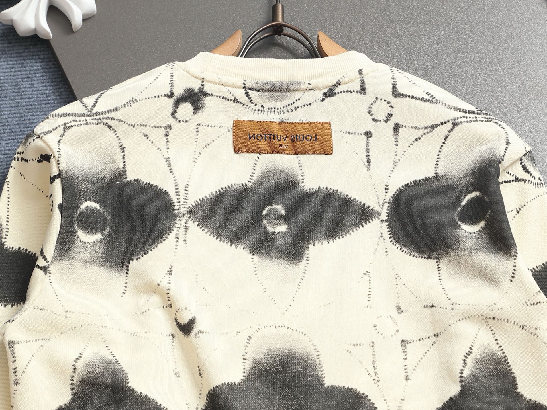 LuxluxHouse Best Quality Clothes Hoodie & Sweater Louis Vuitton