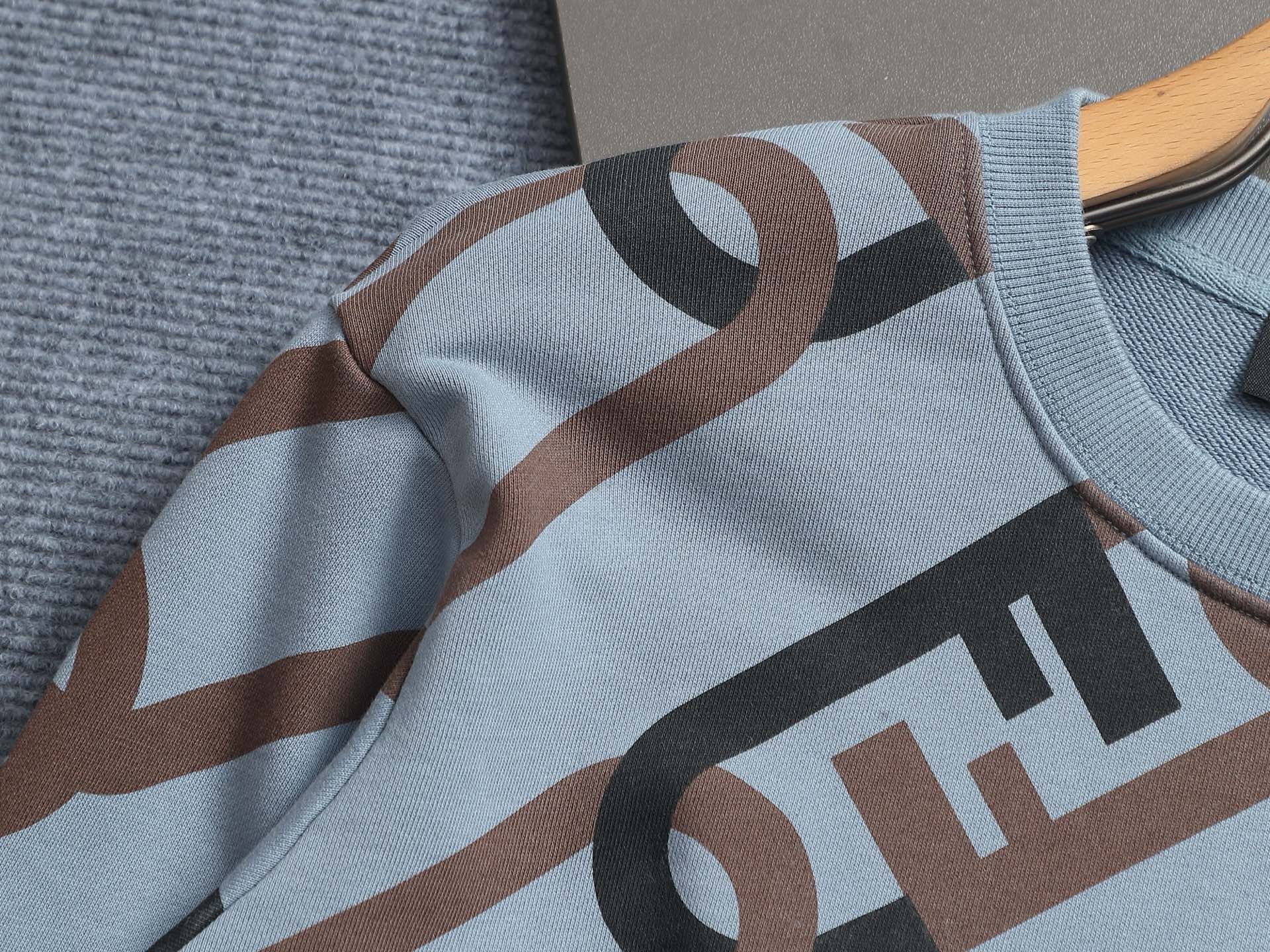 LuxluxHouse Best Quality Clothes Fendi T-shirt