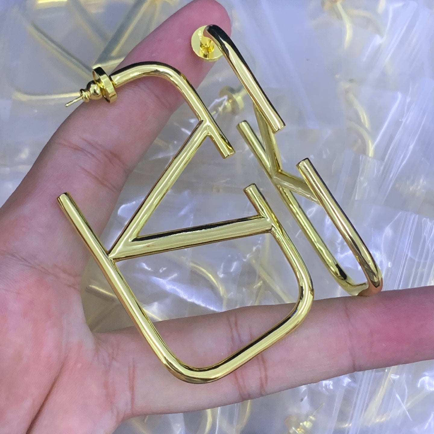 LuxluxHouse Low Price And High Quality Accessories Valentino