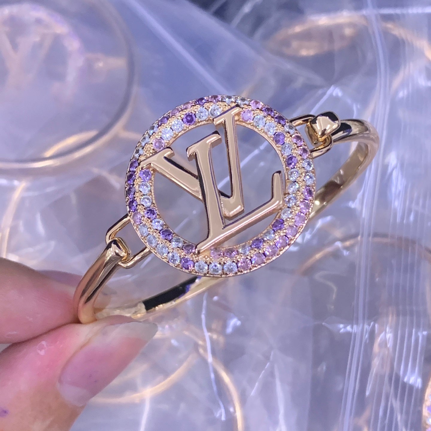 LuxluxHouse Low Price And High Quality Accessories Louis Vuitton